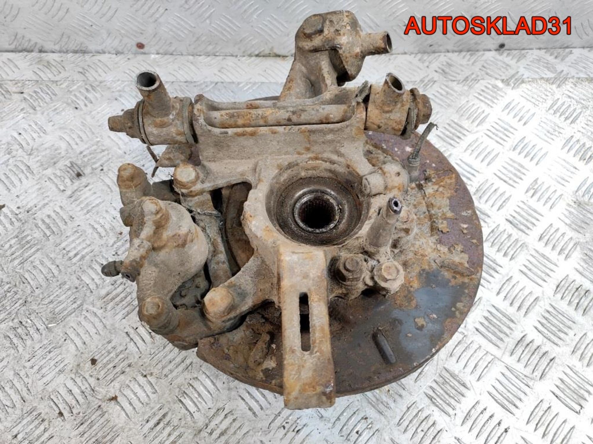 Кулак поворотный задний правый Nissan X-Trail T30 430188H300, 7000 рублей, Дубовое