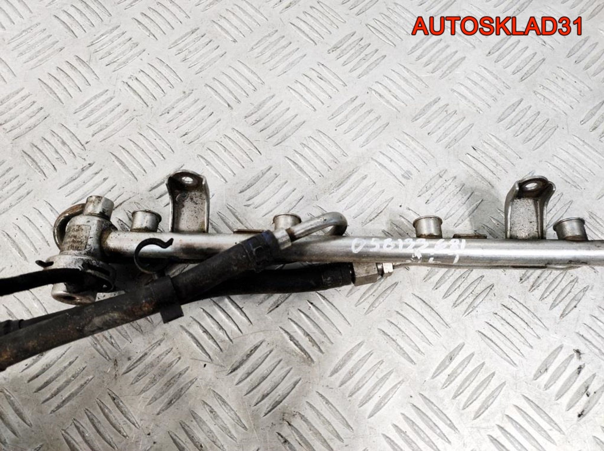 Рейка топливная Audi A4 B5 1,8 Бензин 058133681, 900 рублей, Дубовое