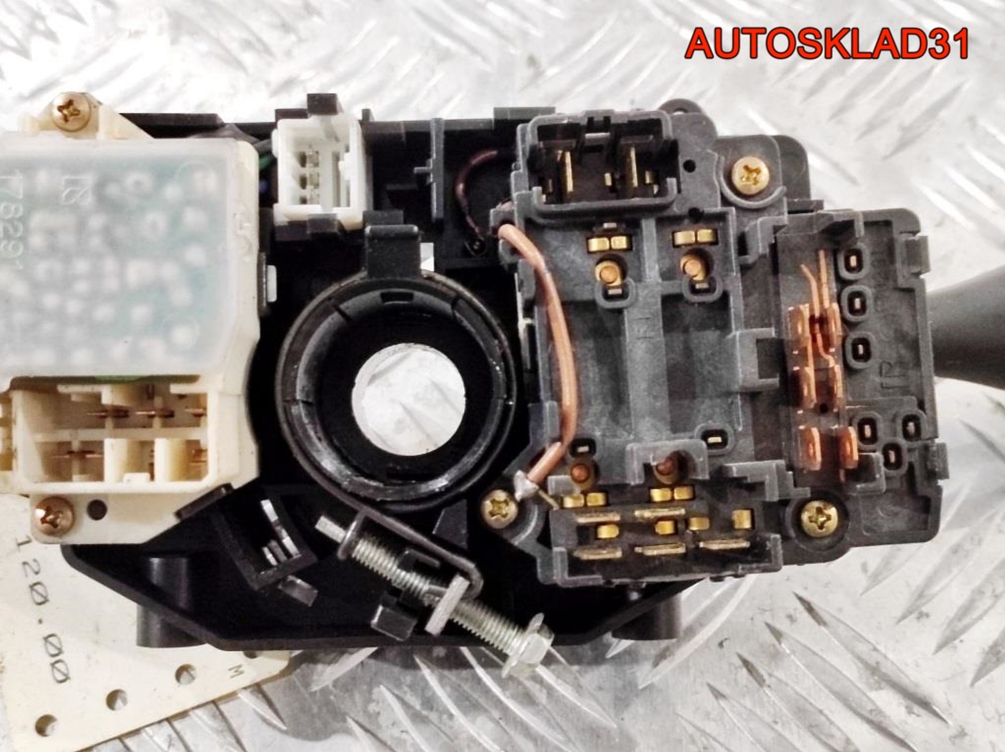 Переключатель подрулевой Mazda 323 BG BC5E66122, 2000 рублей, Дубовое