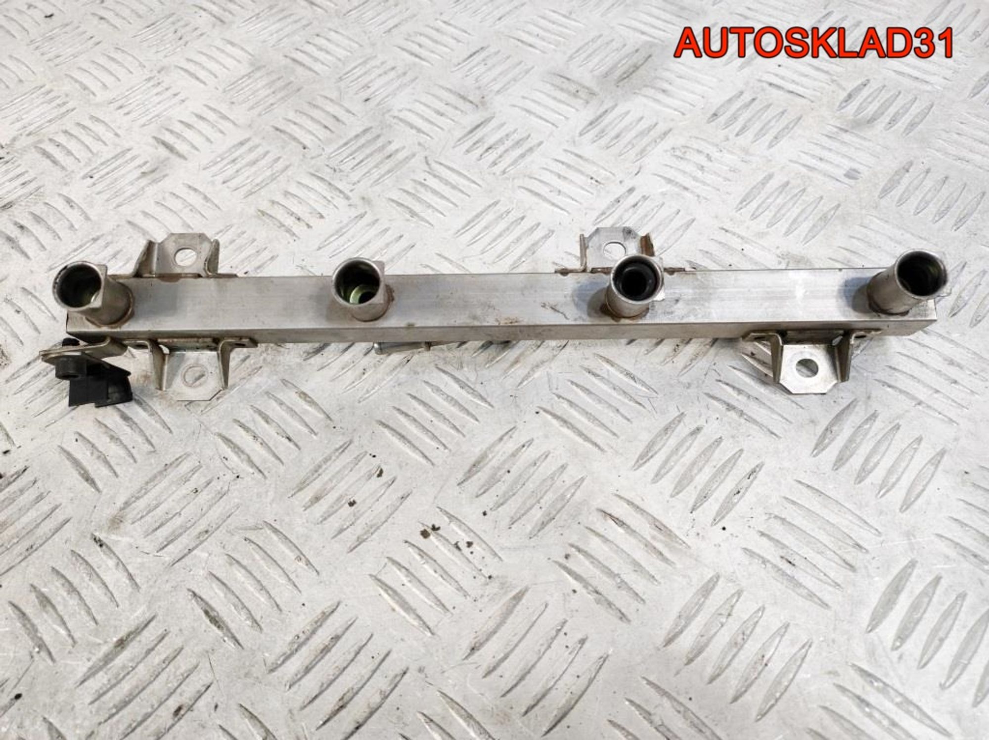 Рейка топливная BMW E46 1,8 N42B18 13537506159, 900 рублей, Дубовое