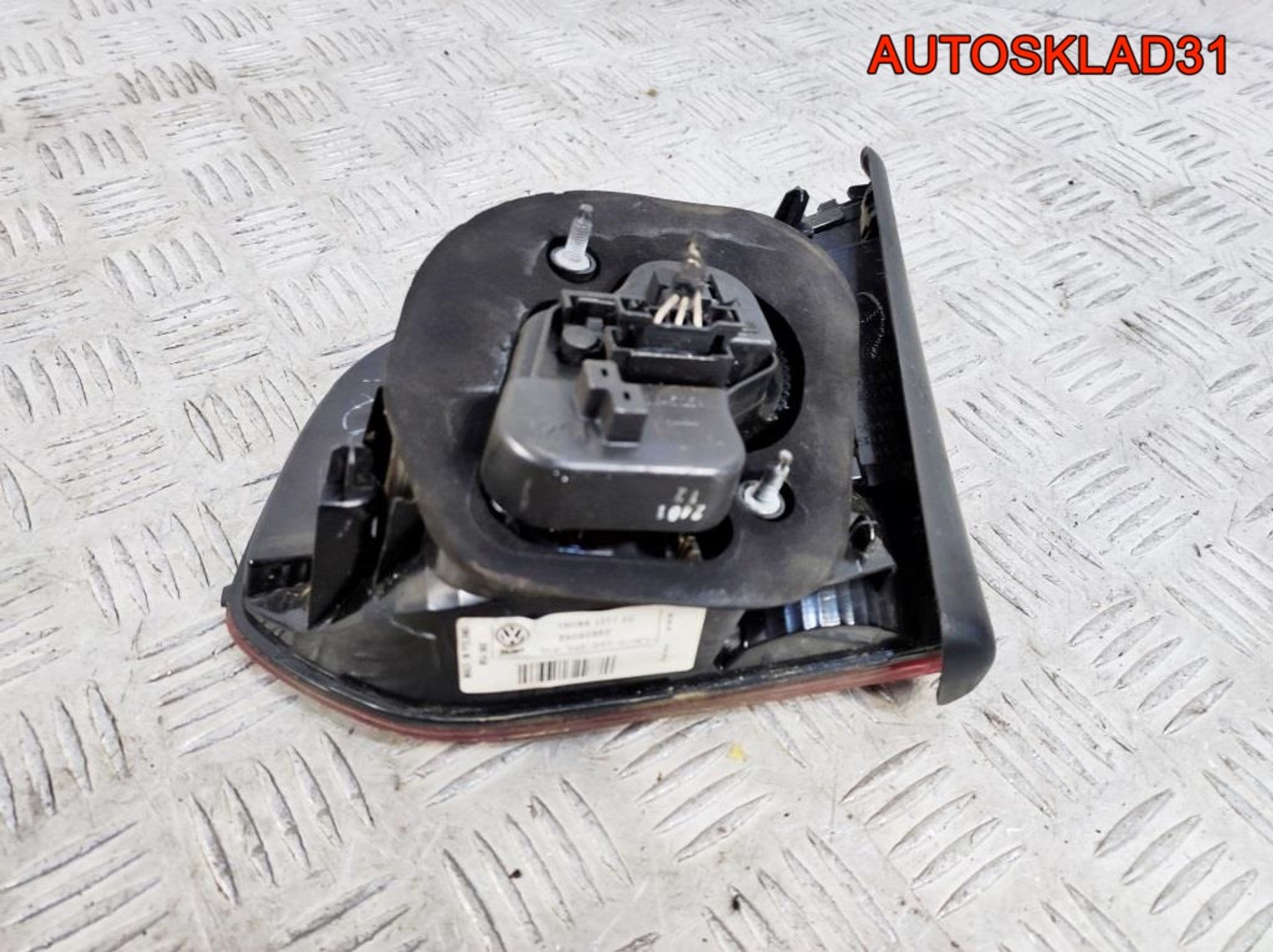 Фонарь внутренний левый VW Golf 6 5K0945093G, 3300 рублей, Дубовое