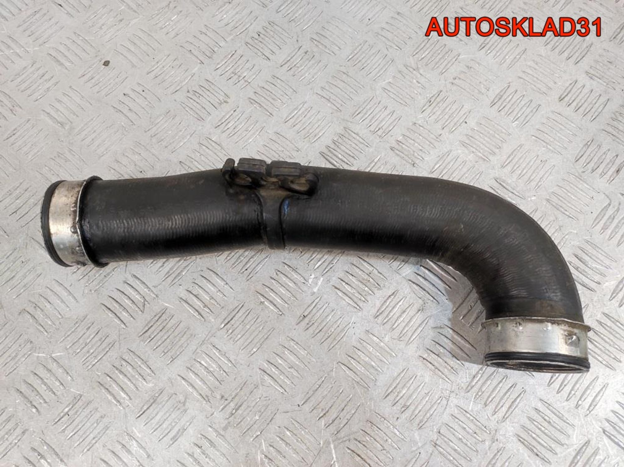 Патрубок интеркулера VW Passat B6 1,9 Дизель 1K0145838C, 1500 рублей, Дубовое