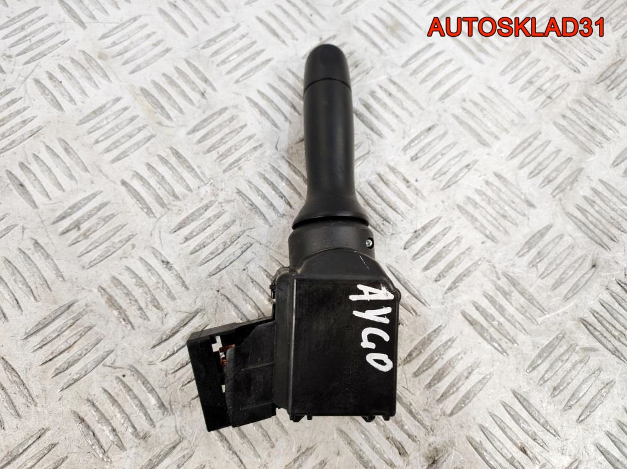 Переключатель стеклоочистителей Toyota Aygo 846520H010, 1300 рублей, Дубовое