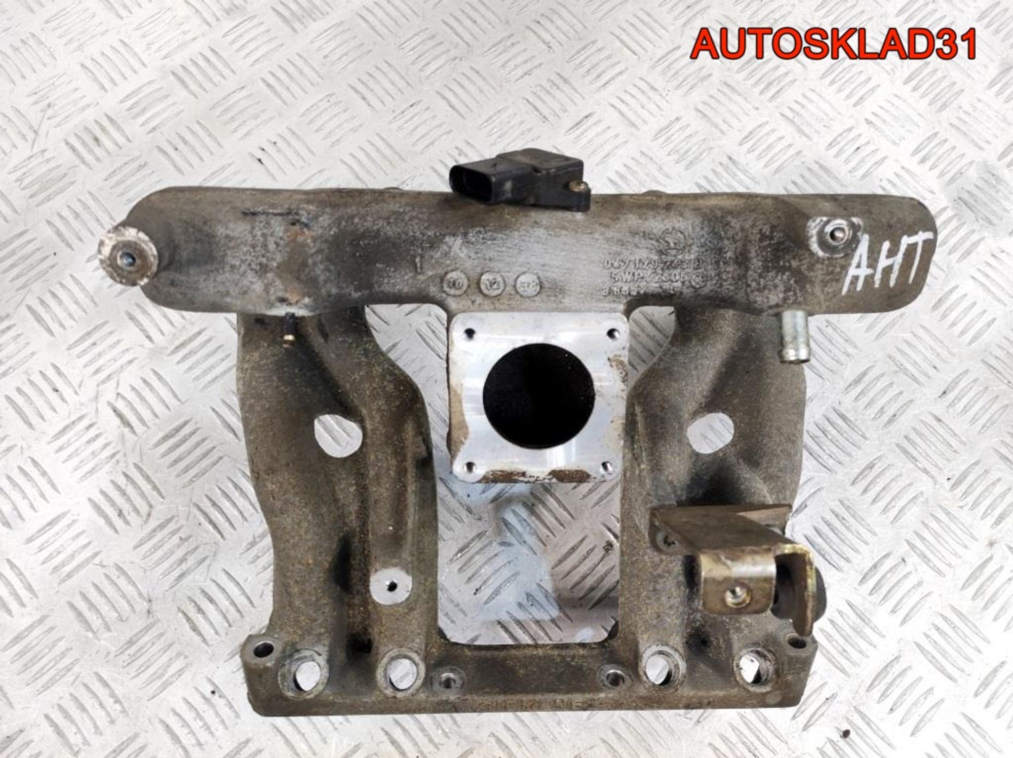 Коллектор впускной VW Lupo 1,0 AHT Бензин 047129743B, 4100 рублей, Дубовое