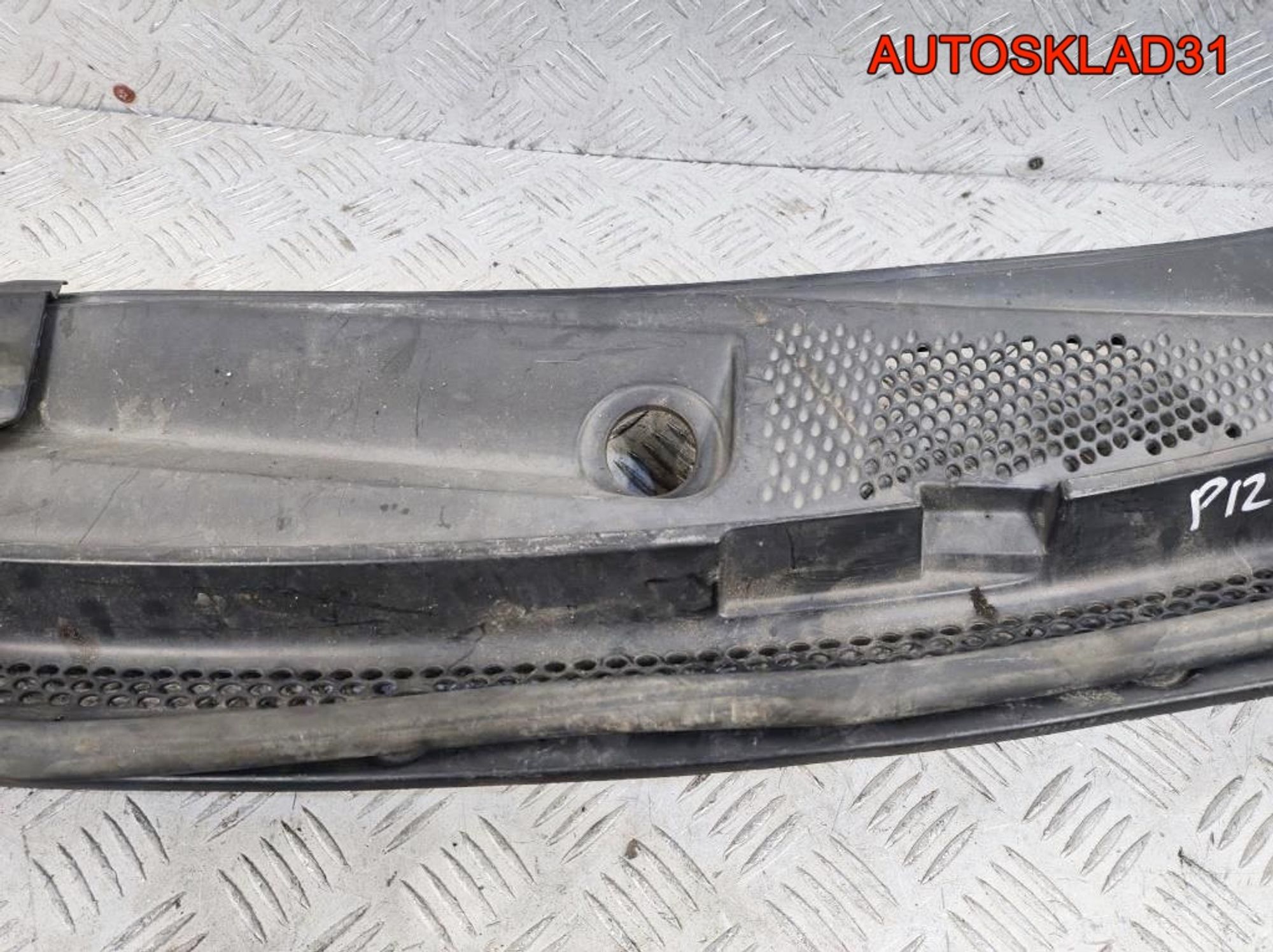 Решетка стеклоочистителя Nissan Primera 66863AU310, 2500 рублей, Дубовое