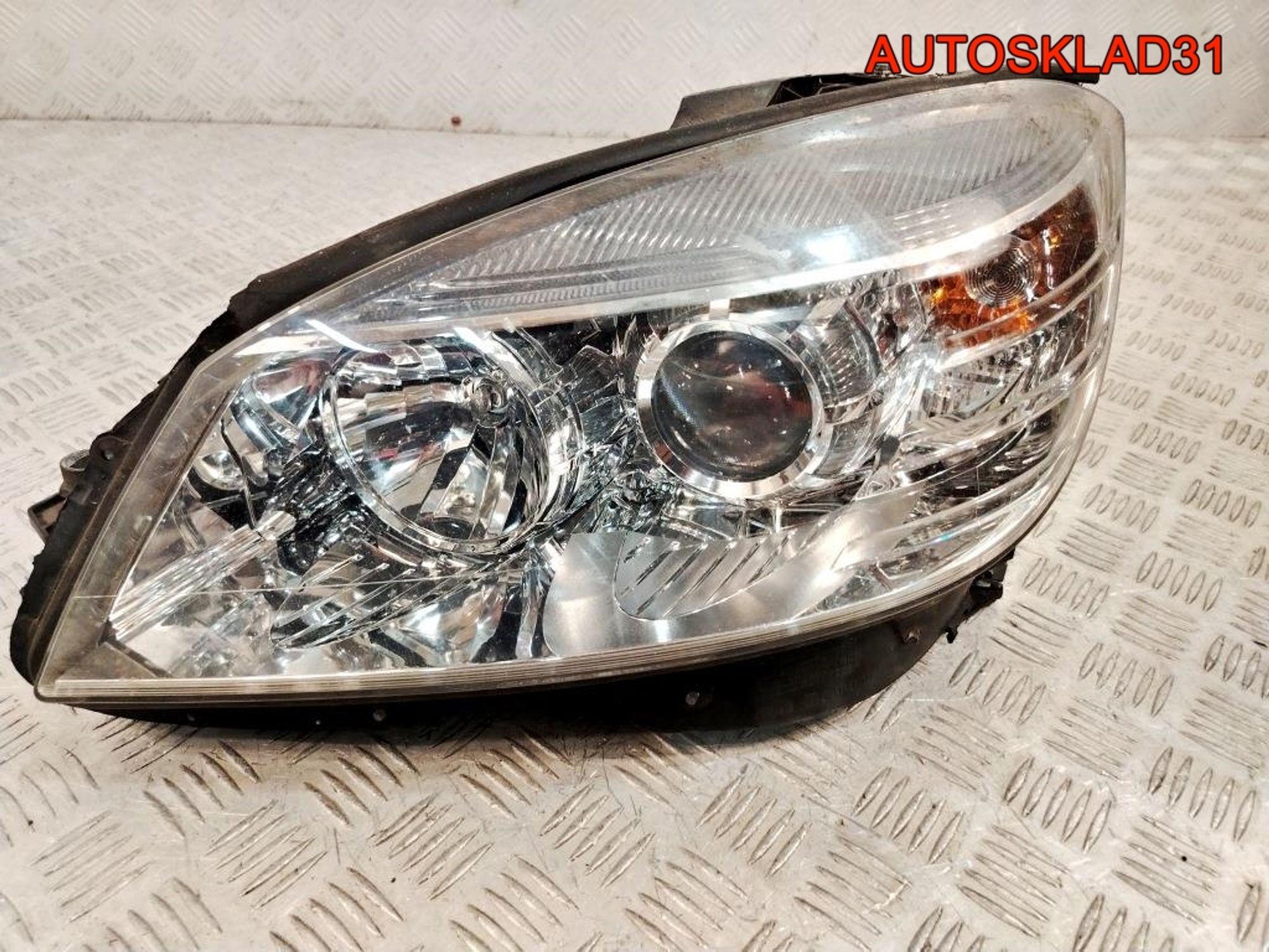 Фара левая Mercedes Benz W204 A2049065103, 18000 рублей, Дубовое