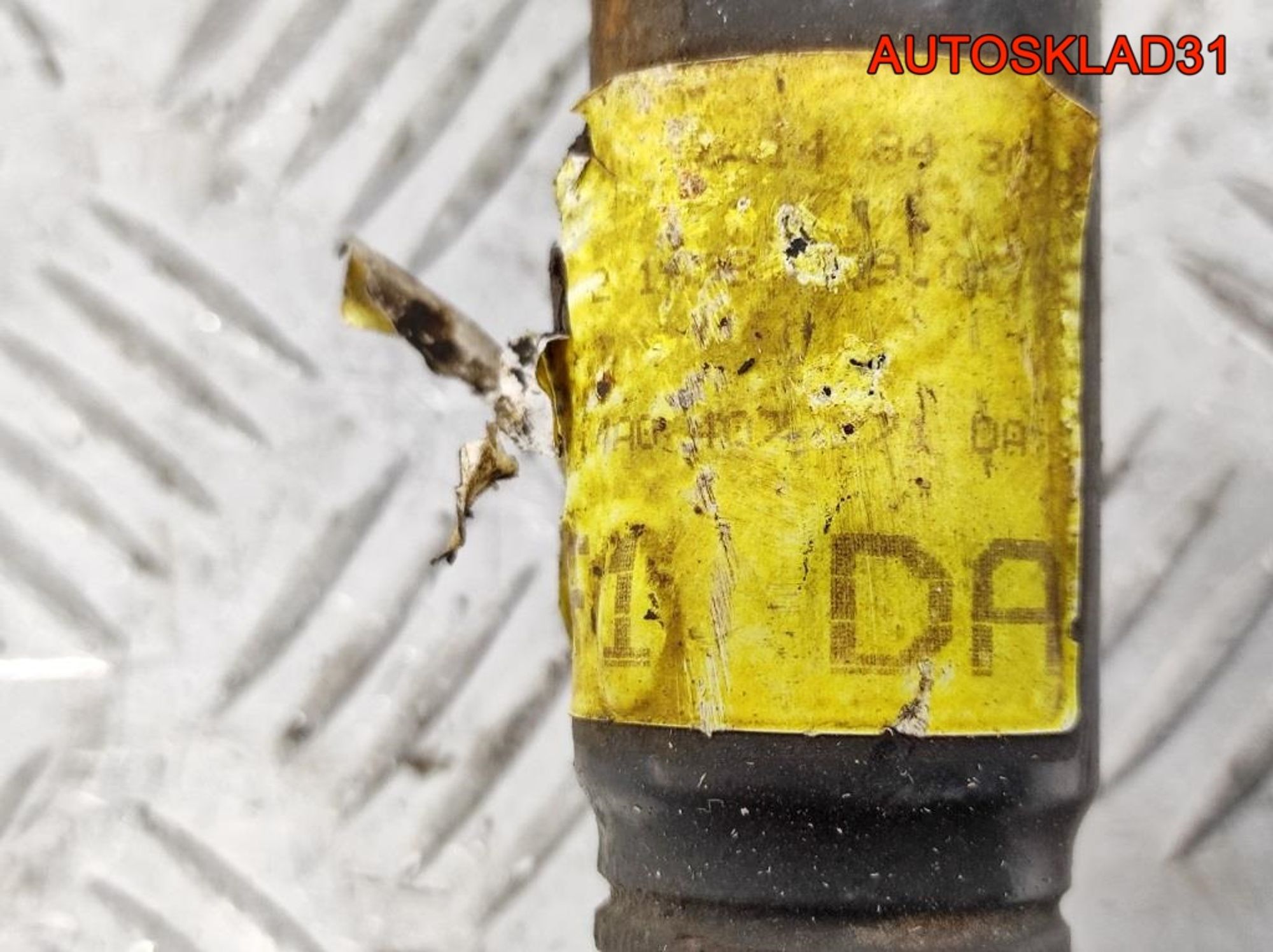 Полуось передняя левая АКПП Audi A6 C4 4A0407271DA, 2300 рублей, Дубовое