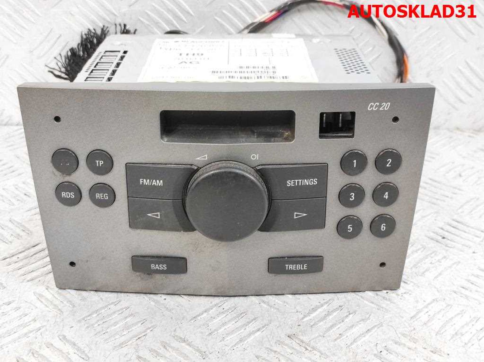 Магнитола Opel Astra H 13120875, 700 рублей, Дубовое