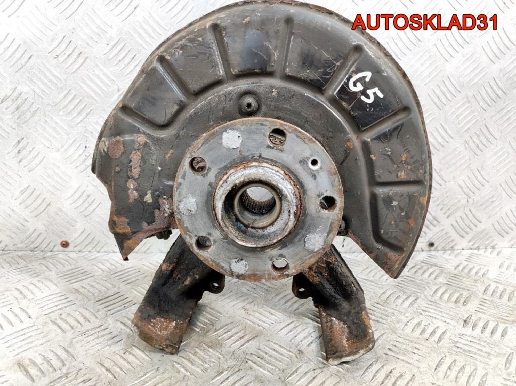 Кулак поворотный передний правый VW Golf 1K0407256P, 3600 рублей, Дубовое