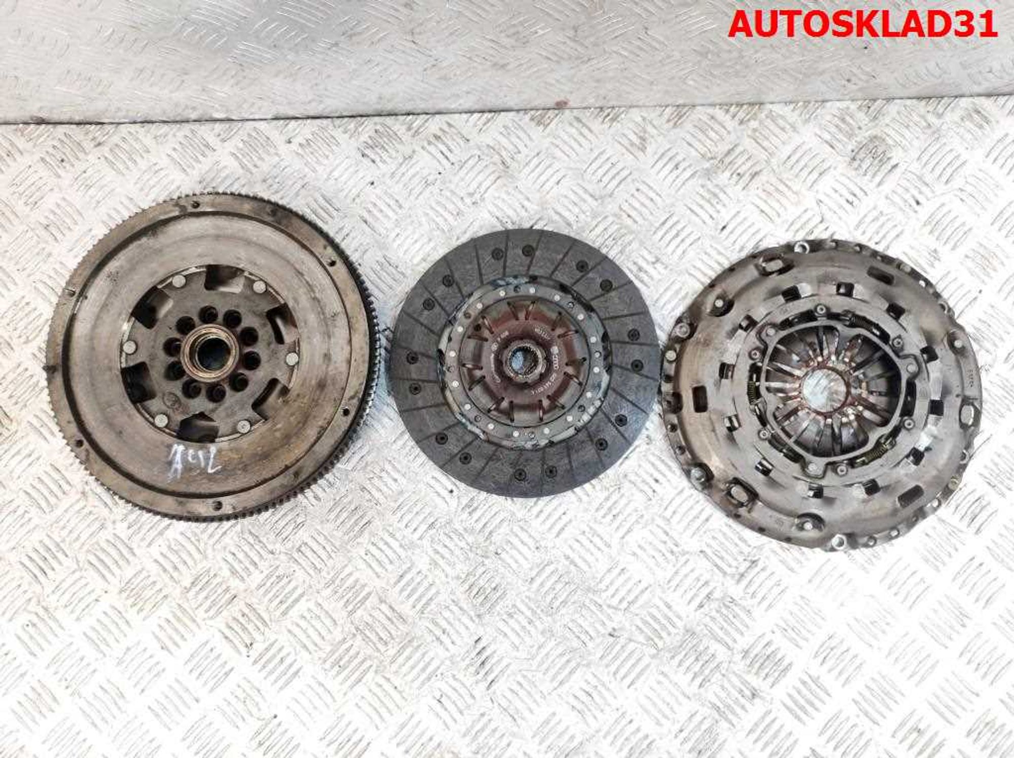 Маховик в сборе со сцеплением VW Sharan 1 2,8 AYL VR6 Бензин, 12000 рублей, Дубовое