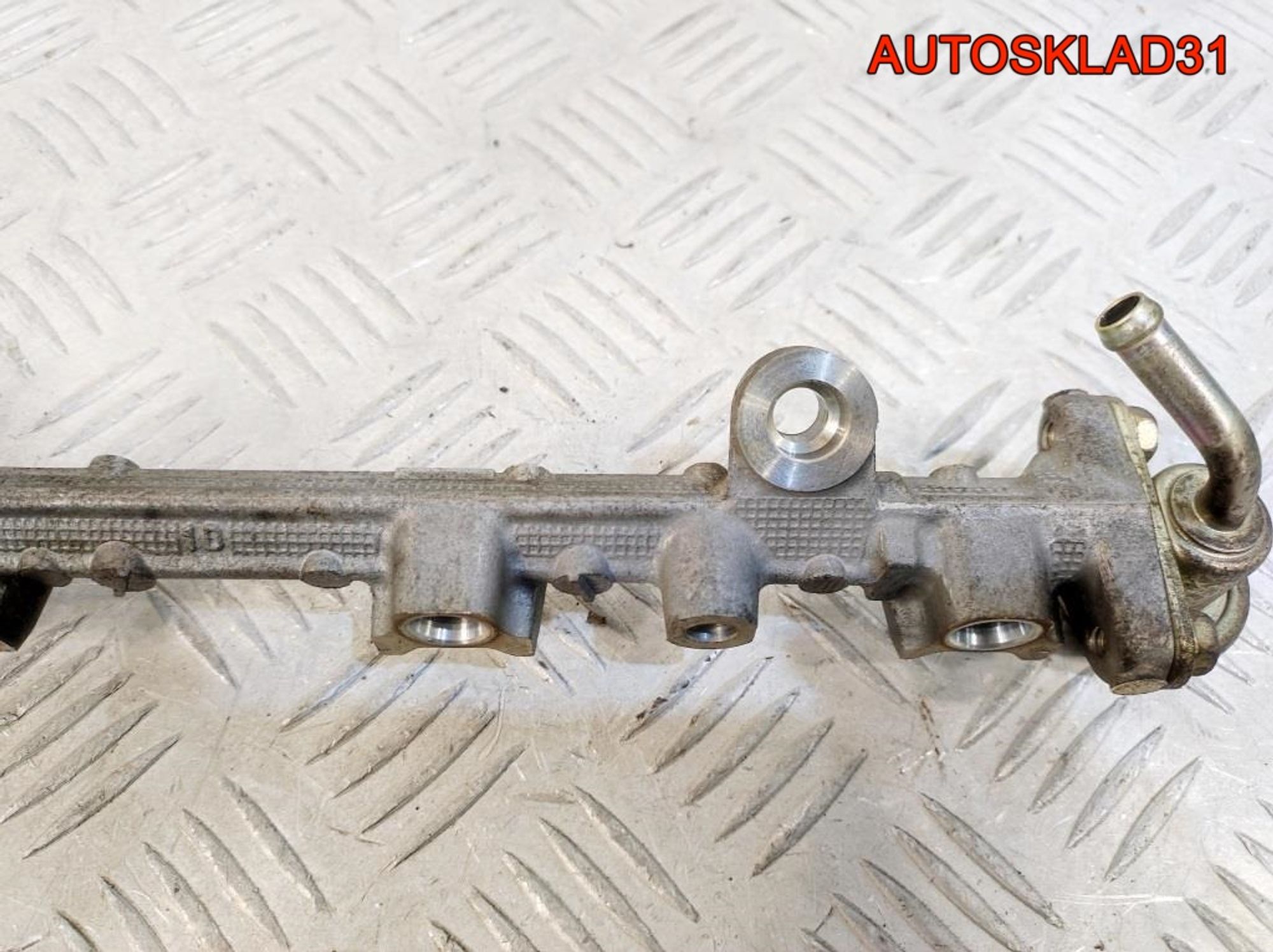 Рейка топливная Mitsubishi Carisma DA 1,6 4G92, 900 рублей, Дубовое