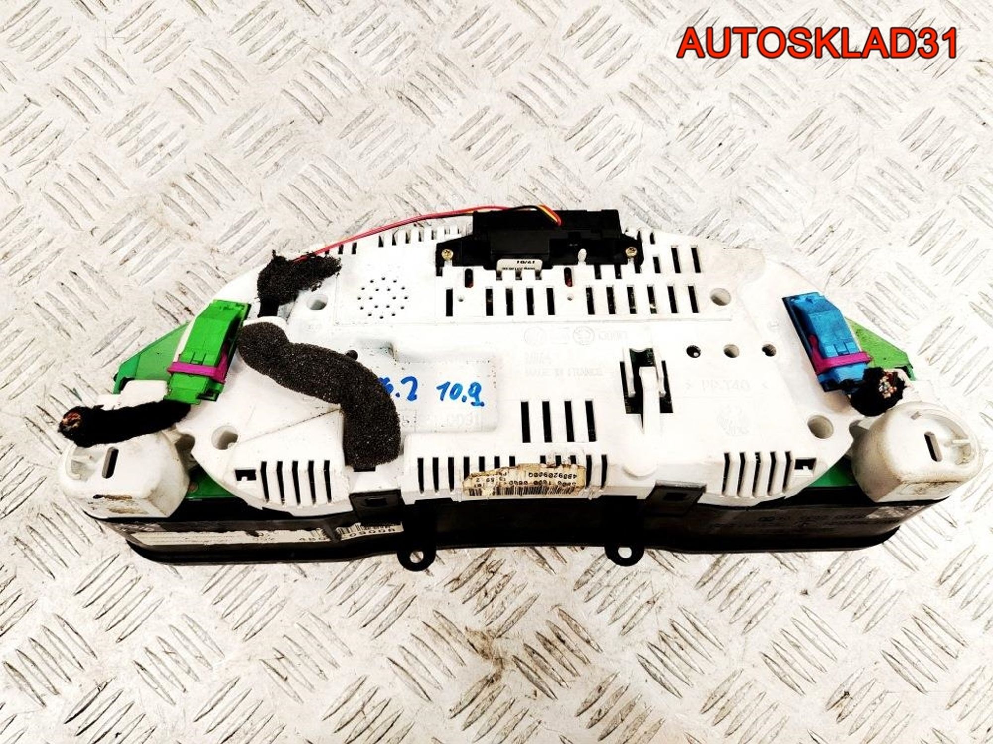 Панель приборов Audi A6 C5 4B0920900R Бензин, 28000 рублей, Дубовое