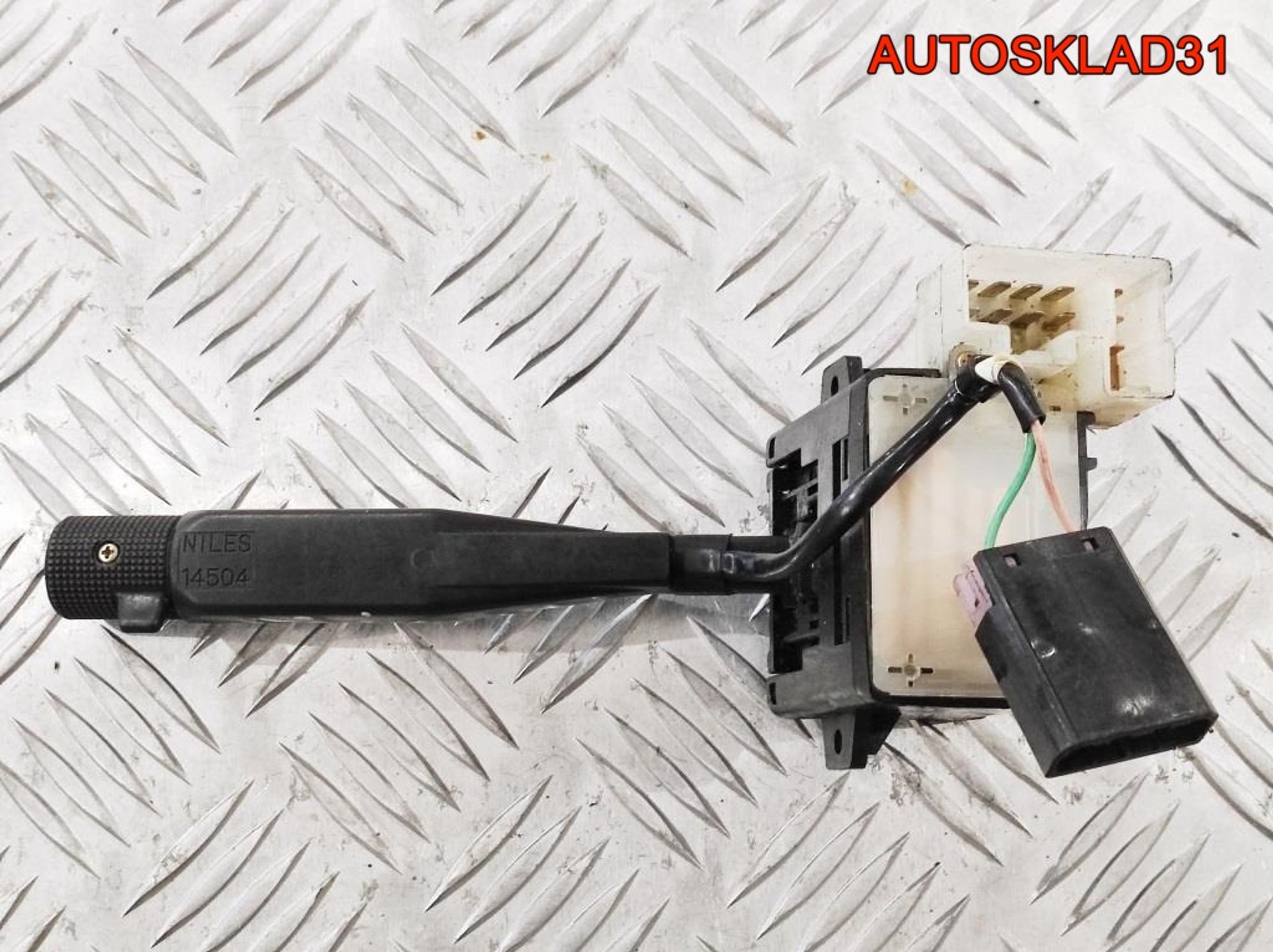 Переключатель поворотов Nissan Micra K10, 700 рублей, Дубовое