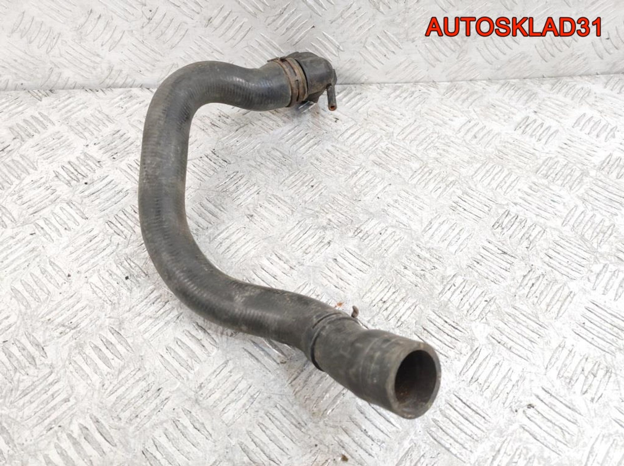 Патрубок радиатора VW Passat B6 2,0 Дизель 3C0122101BC, 1500 рублей, Дубовое