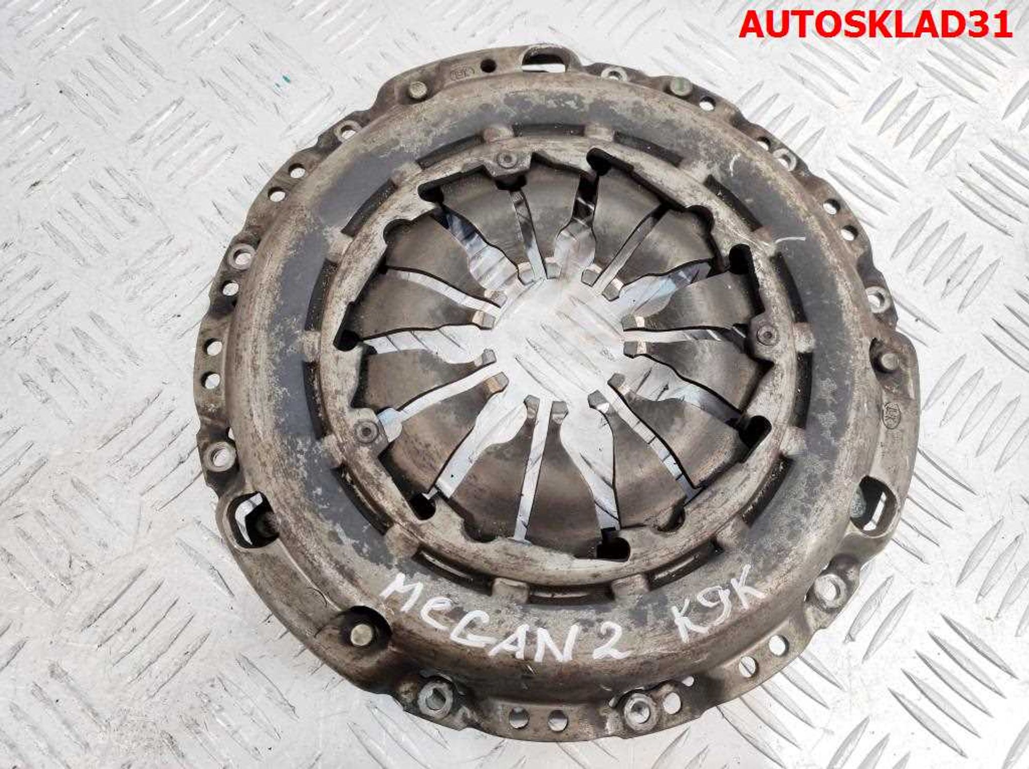Маховик в сборе со сцеплением Renault Megane 2 1,5 K9K Дизель 8200495249, 8000 рублей, Дубовое