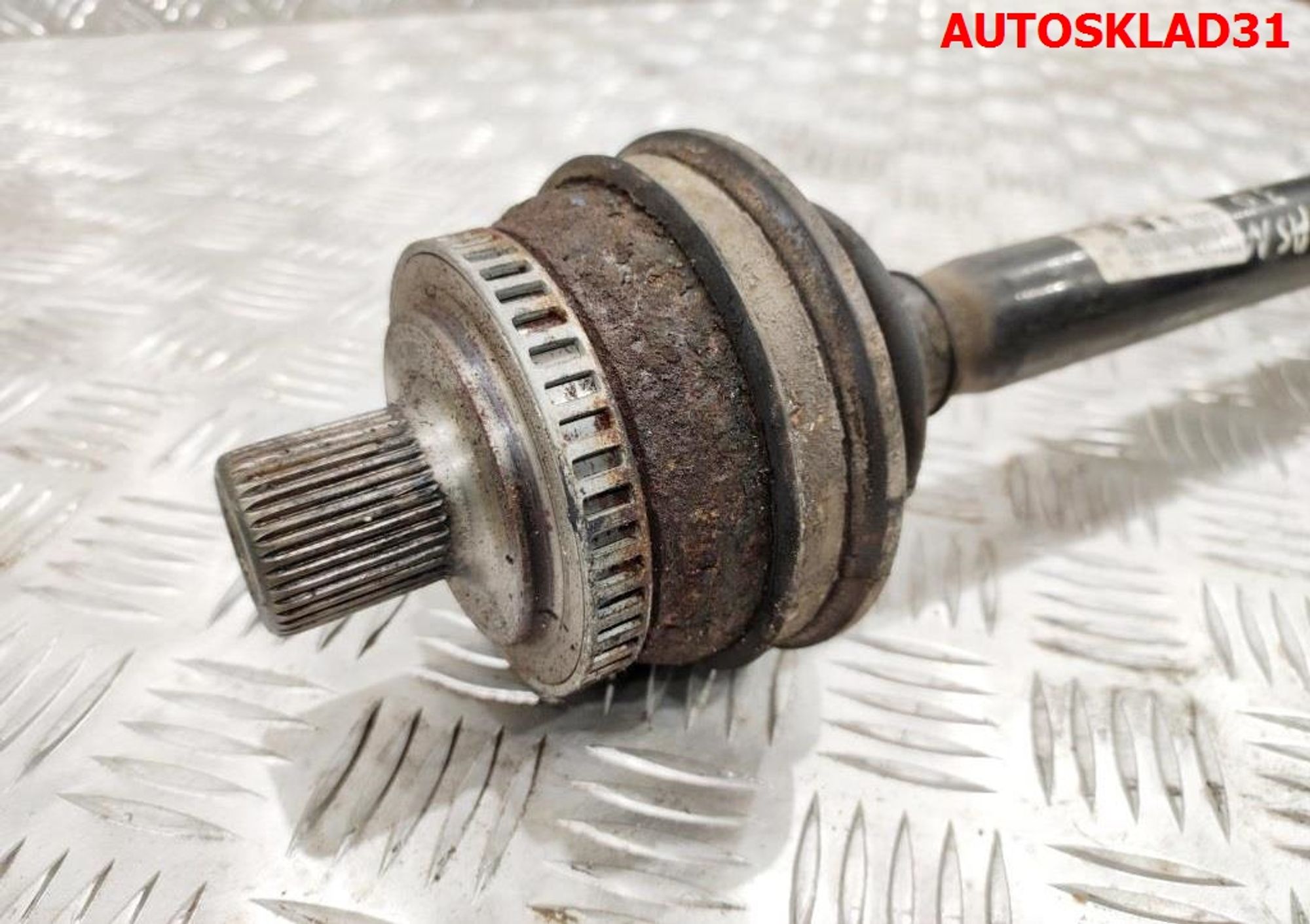 Полуось задняя Audi A4 B6 3,0 ASN Бензин АКПП 4WD 8E0501203K, 2500 рублей, Дубовое