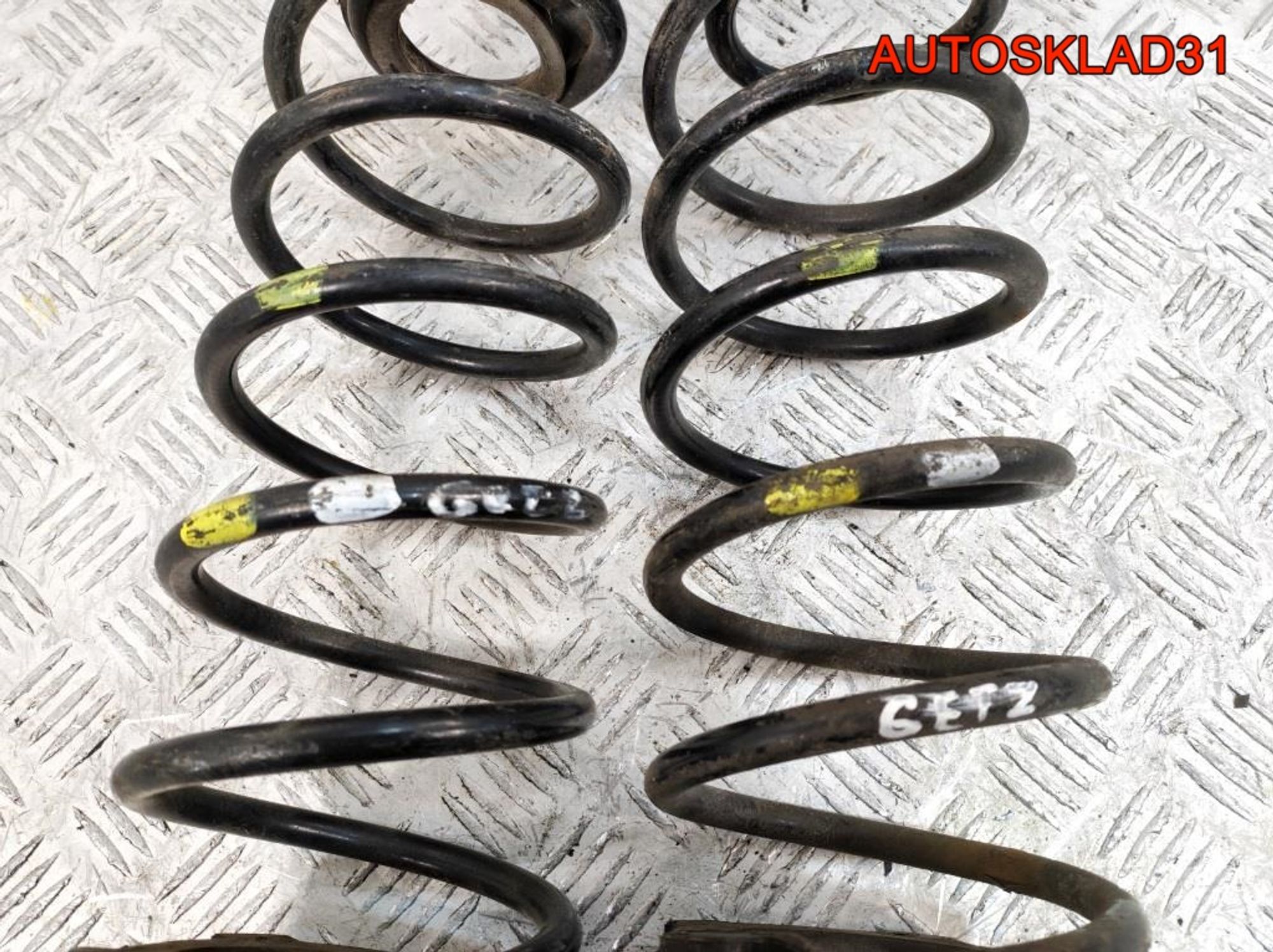 Пружина подвески задняя Комплект Hyundai Getz 553301C210, 2000 рублей, Дубовое