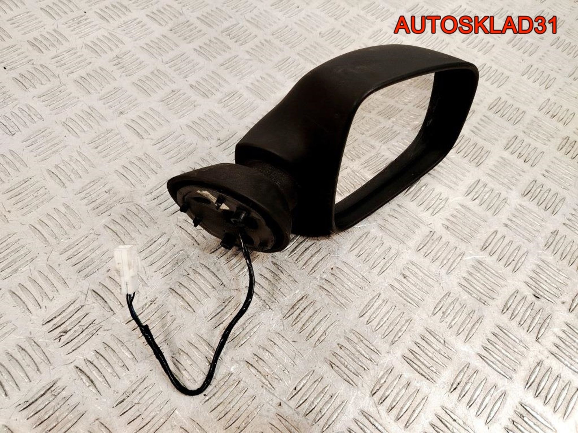 Зеркало правое Renault Logan 8200497487, 1500 рублей, Дубовое