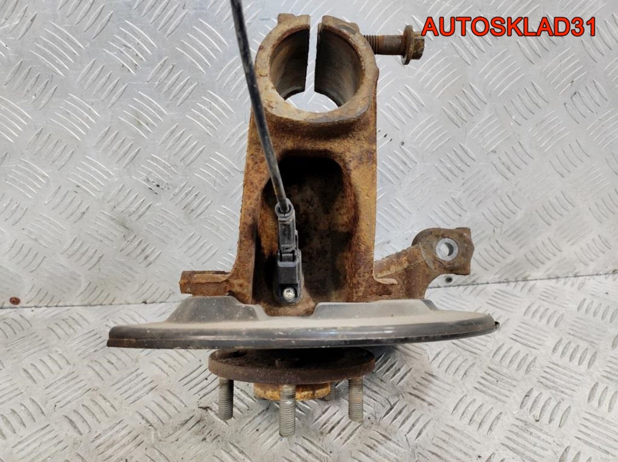 Кулак поворотный передний левый Ford C-MAX 2, 3600 рублей, Дубовое