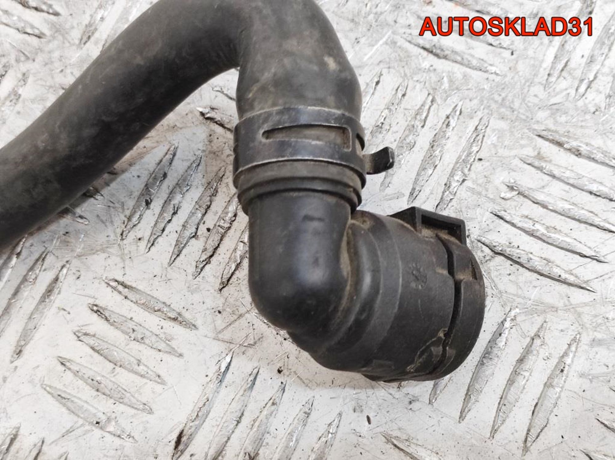 Патрубок системы охлаждения VW Passat B6 2,0 Дизель 3C0121156BD, 1200 рублей, Дубовое