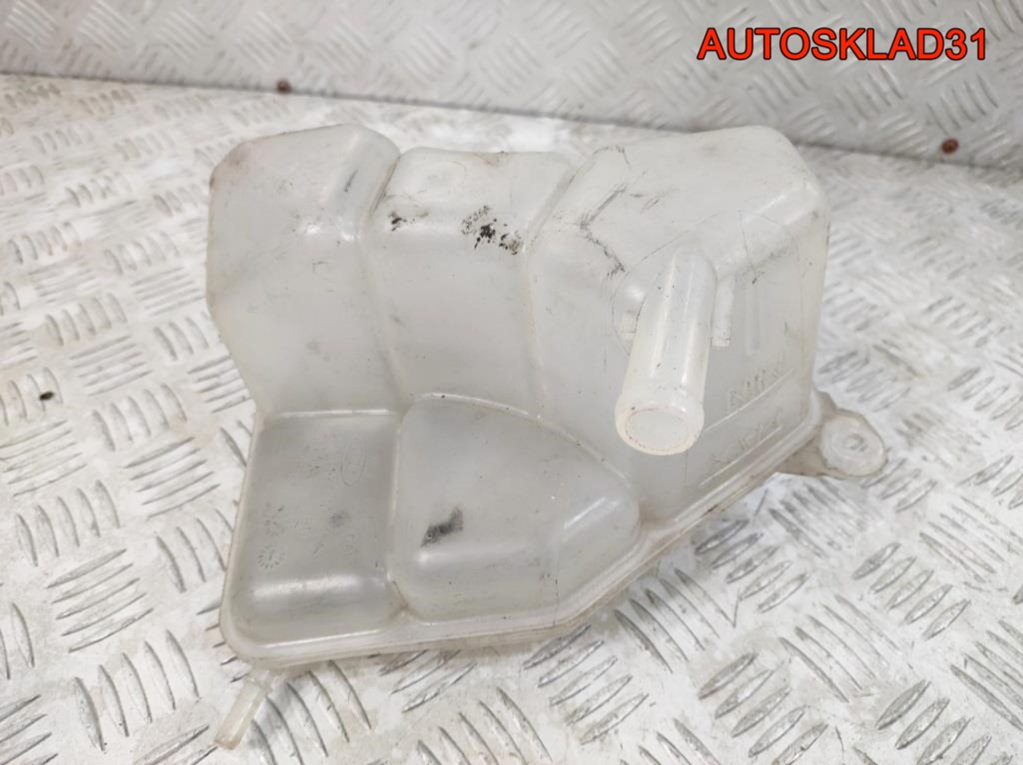 Бачок расширительный Ford Fiesta 5 2S6H8K218AE, 1000 рублей, Дубовое