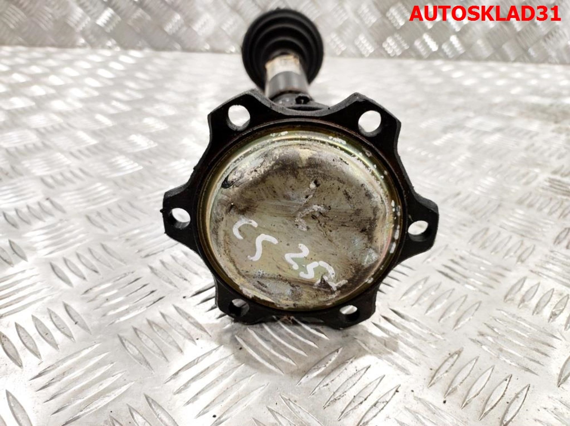 Полуось передняя правая Audi A6 C5 2,5 Дизель АКПП 4B0407272AP, 4000 рублей, Дубовое