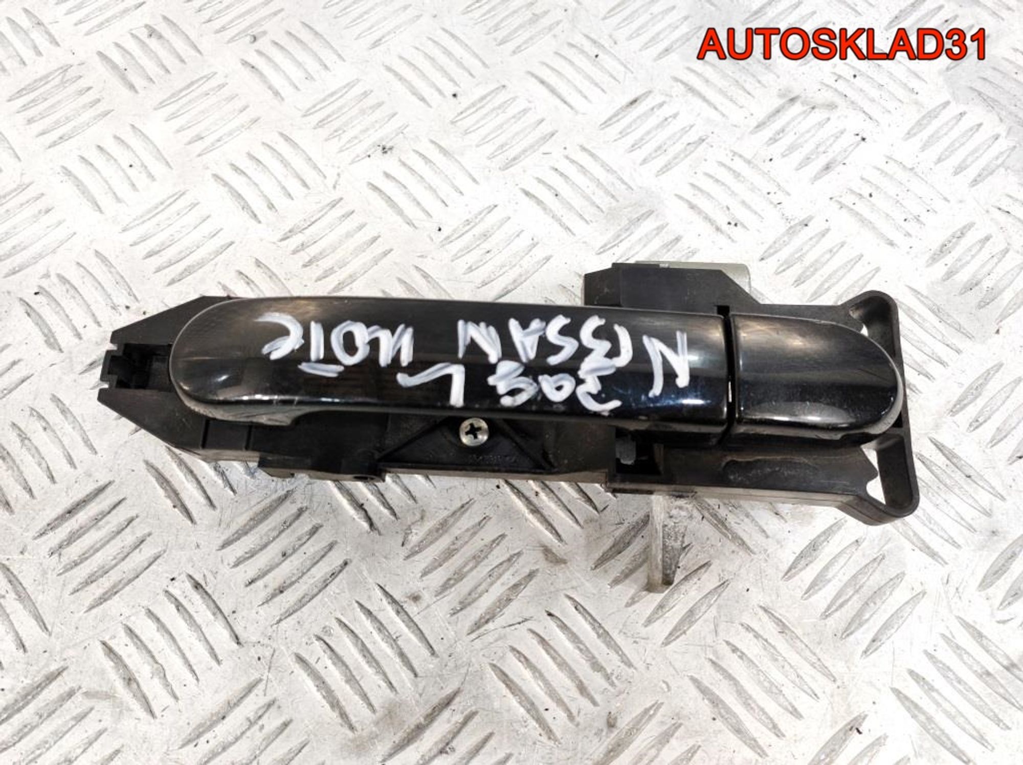 Ручка двери задняя левая Nissan Note 80640AX62C, 2300 рублей, Дубовое