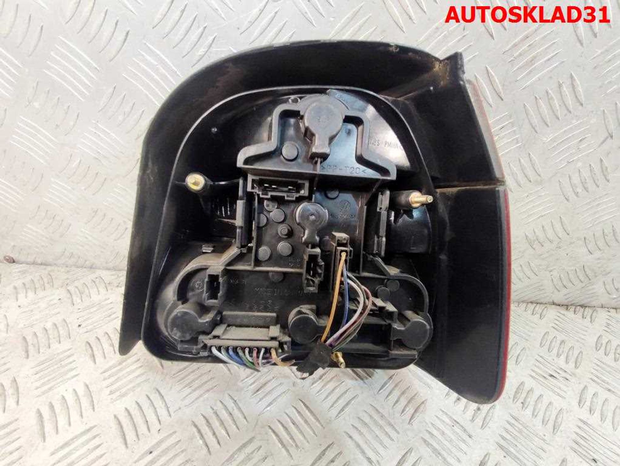 Фонарь задний левый VW Golf 3 1H6945111E, 2500 рублей, Дубовое