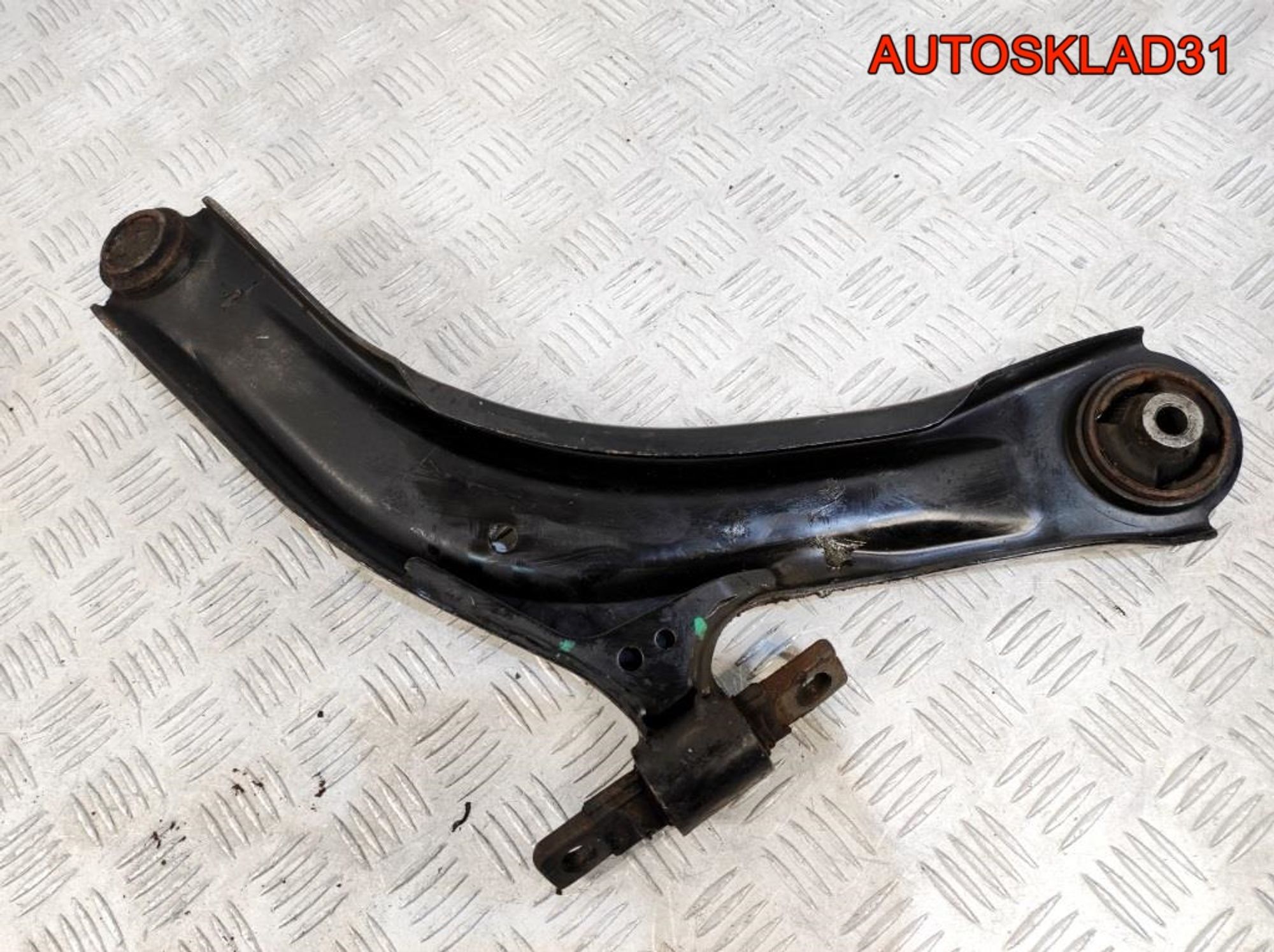 Рычаг передний левый нижний Nissan Qashqai J10, 2100 рублей, Дубовое