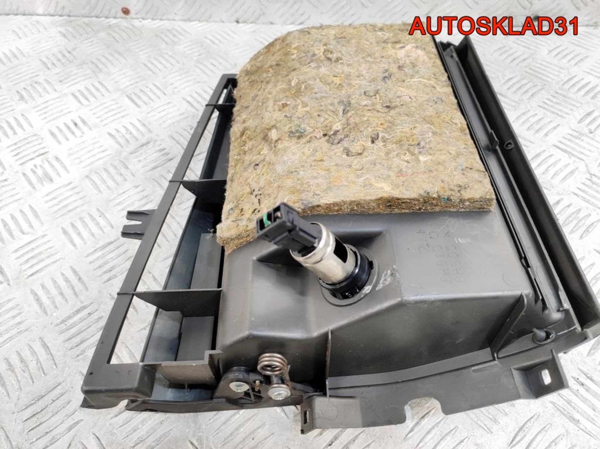 Бардачок Nissan X-Trail T30 682758H900, 800 рублей, Дубовое