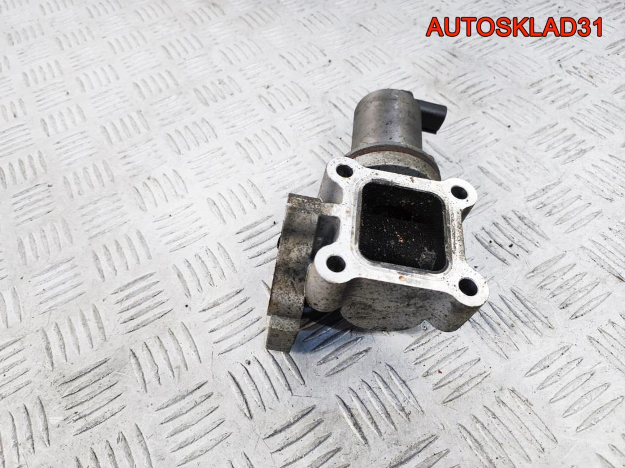 Клапан EGR Hyundai H 1 D4CB 2.5 CRDI 284104A470, 2900 рублей, Дубовое
