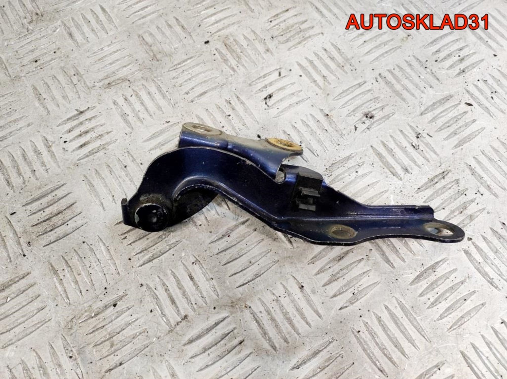 Петля капота правая Toyota Avensis T250 5341005060, 1400 рублей, Дубовое