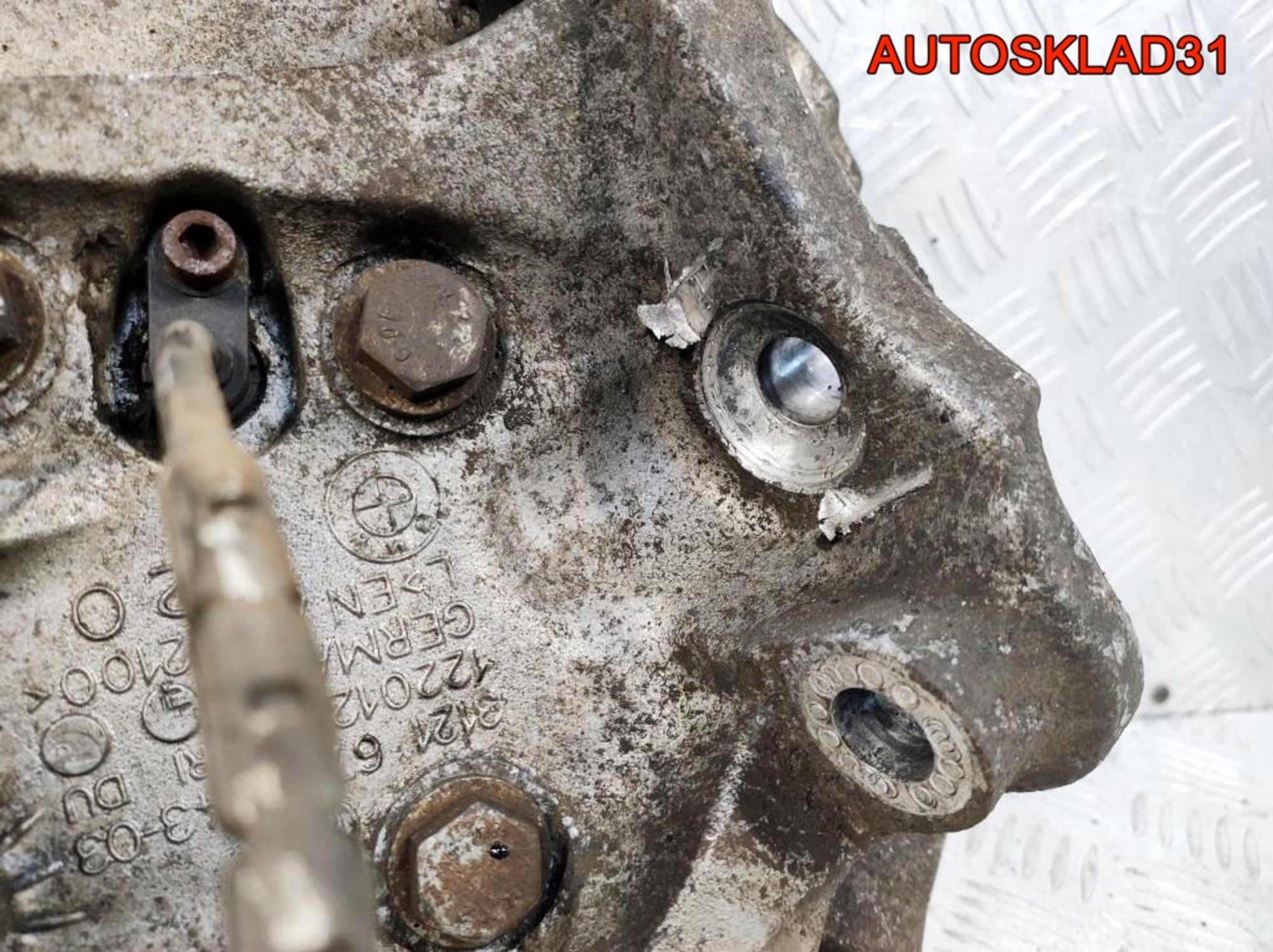 Кулак поворотный перед левый BMW E90 31216764443, 3300 рублей, Дубовое