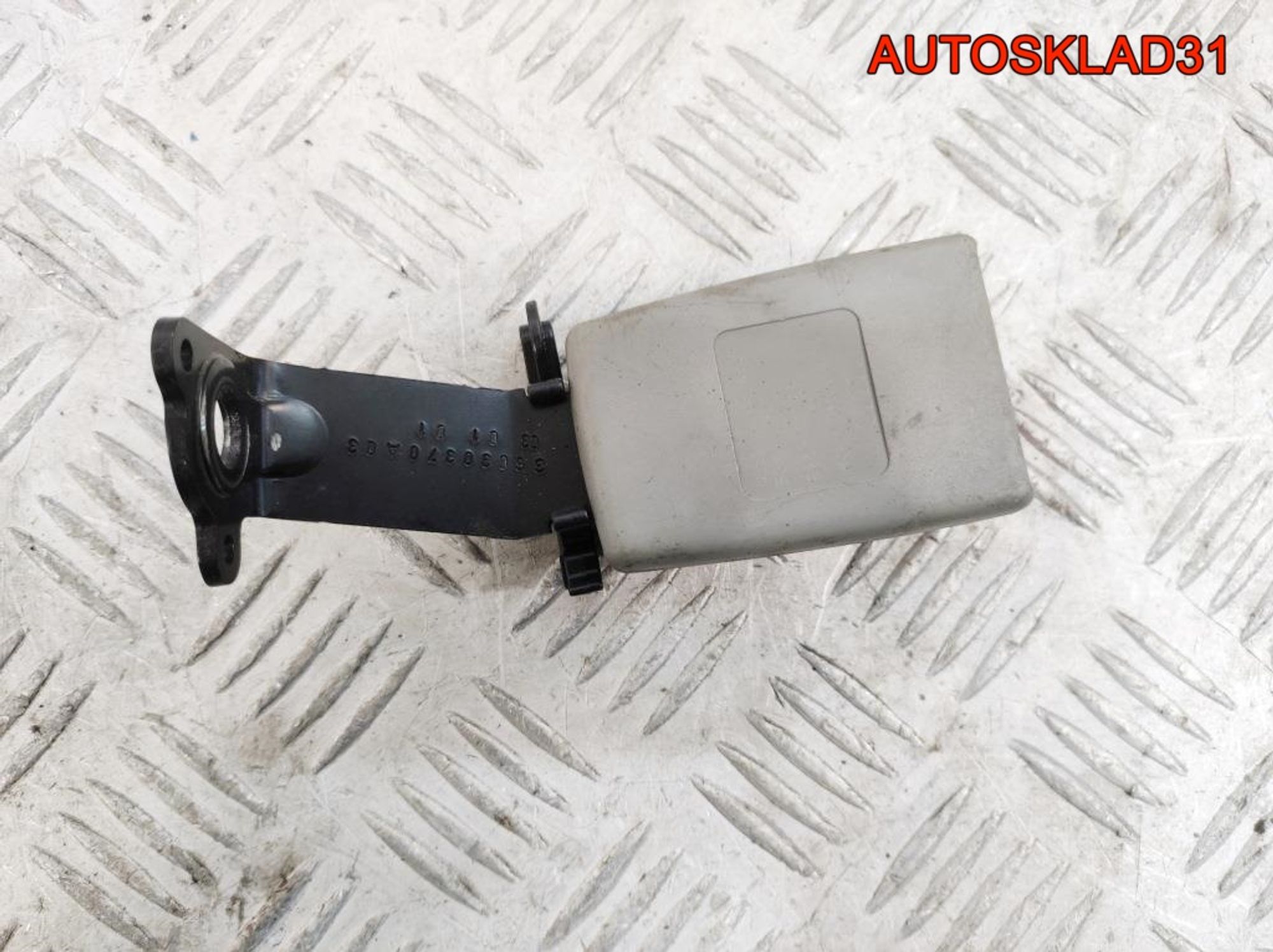 Ответная часть ремня безопасности Audi A8 D3 4E0857740A, 500 рублей, Дубовое