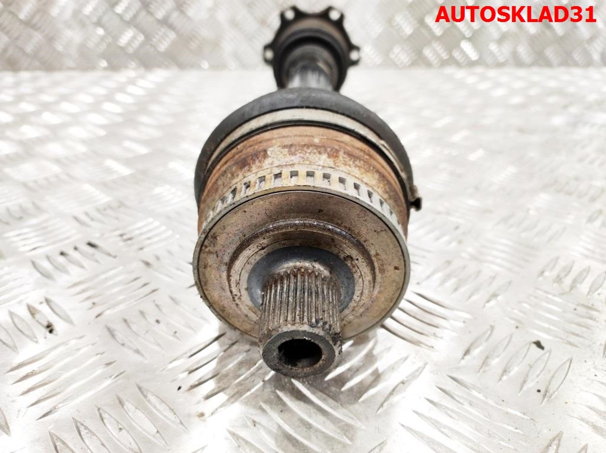 Полуось передняя левая VW Passat B5 1,8 AEB Бензин АКПП 8D0407271BF, 4000 рублей, Дубовое