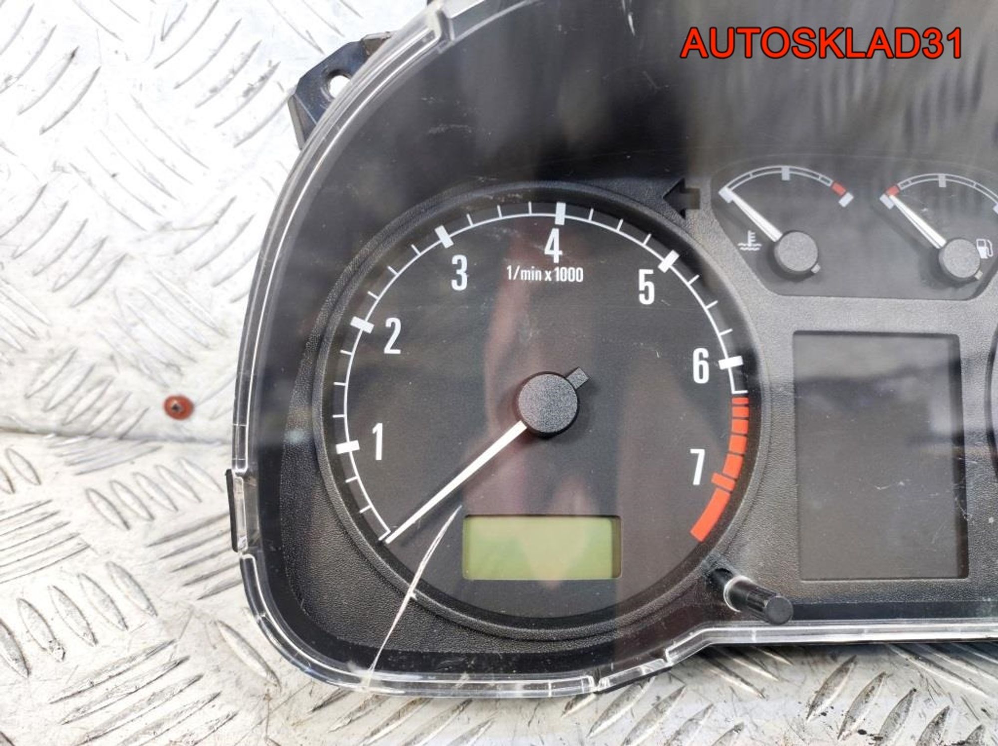 Панель приборов Skoda Octavia A4 1U1919034B Бензин, 5000 рублей, Дубовое