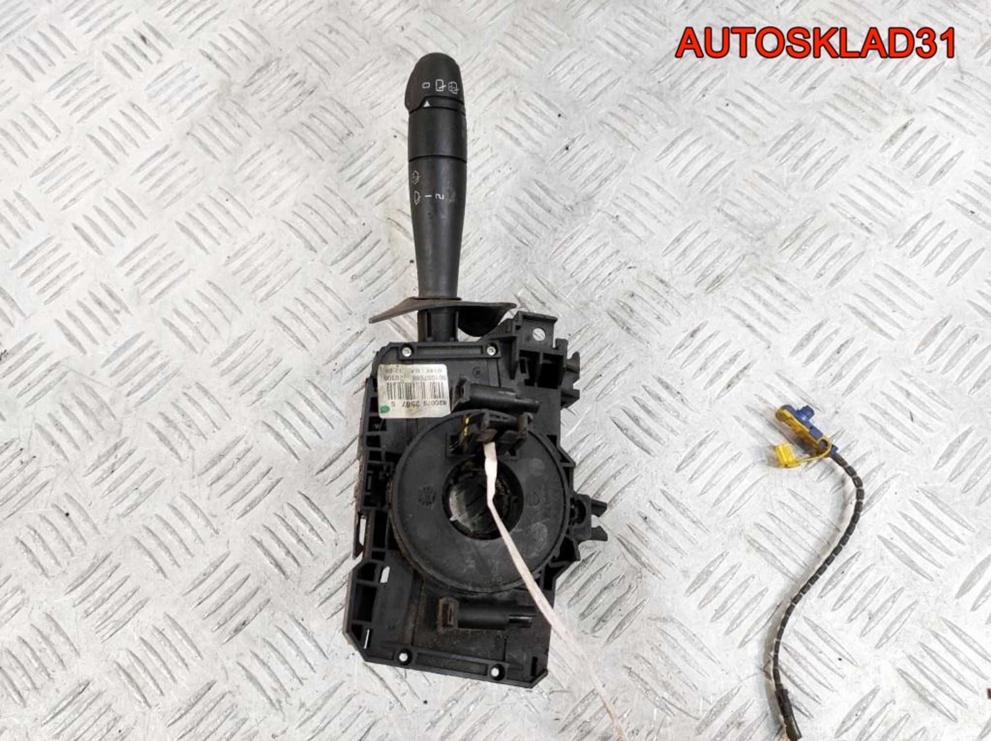 Переключатель стеклоочистителя Renault Duster, 1400 рублей, Дубовое