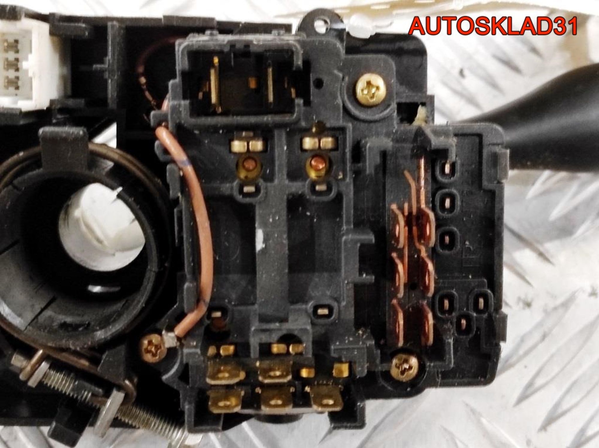 Переключатель подрулевой Mazda 323 4 BG BB0V175027, 2000 рублей, Дубовое