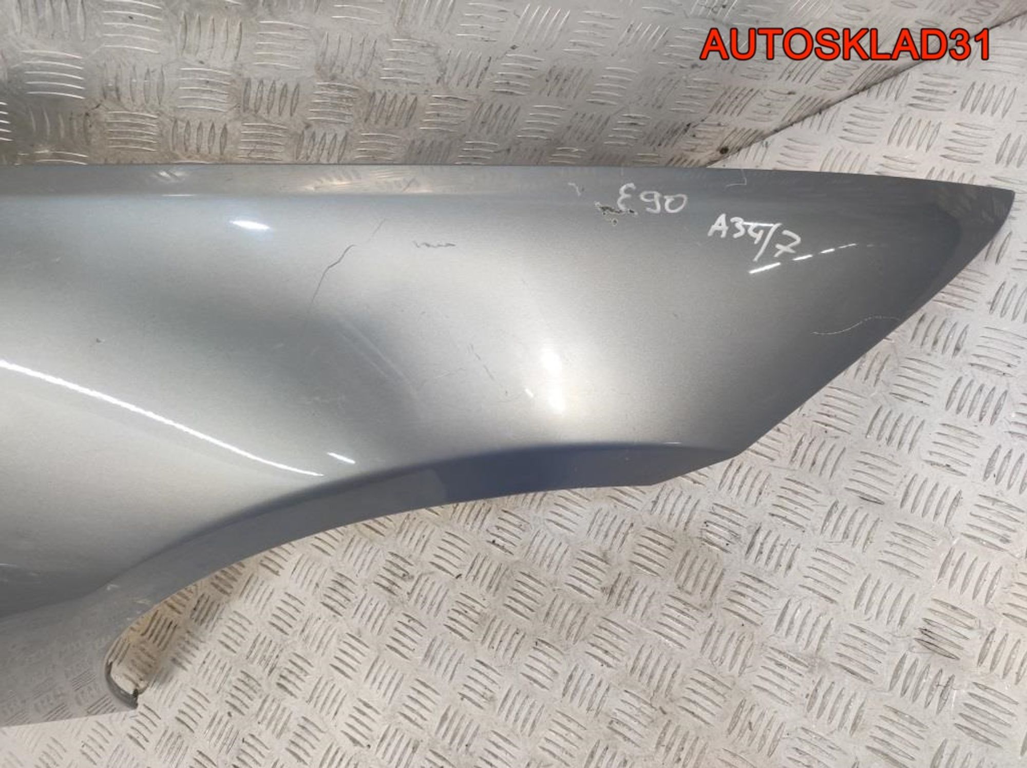 Крыло переднее правое BMW E90 41357135680, 8100 рублей, Дубовое