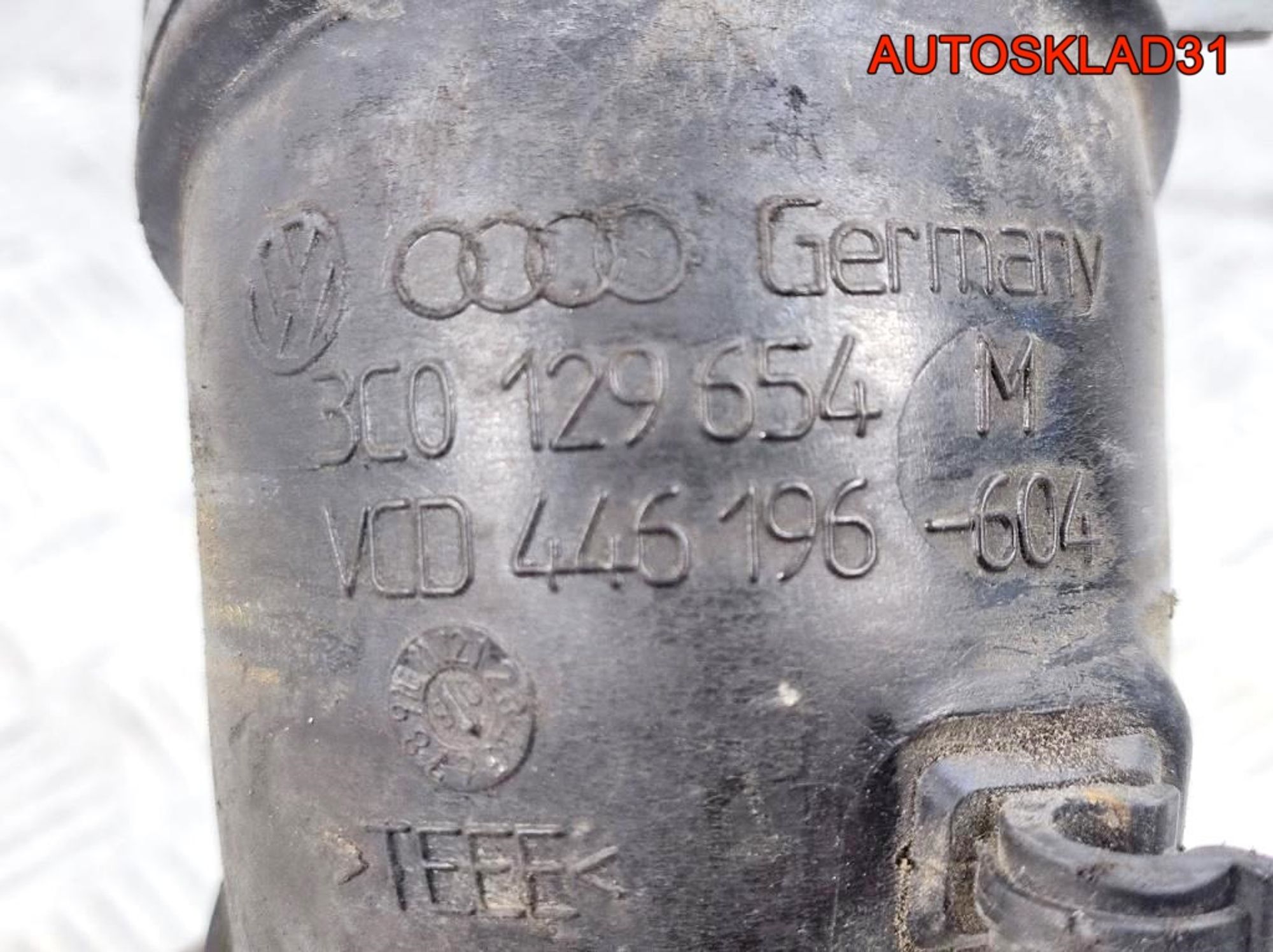 Патрубок воздушного фильтра Passat B6 3C0129654M, 900 рублей, Дубовое