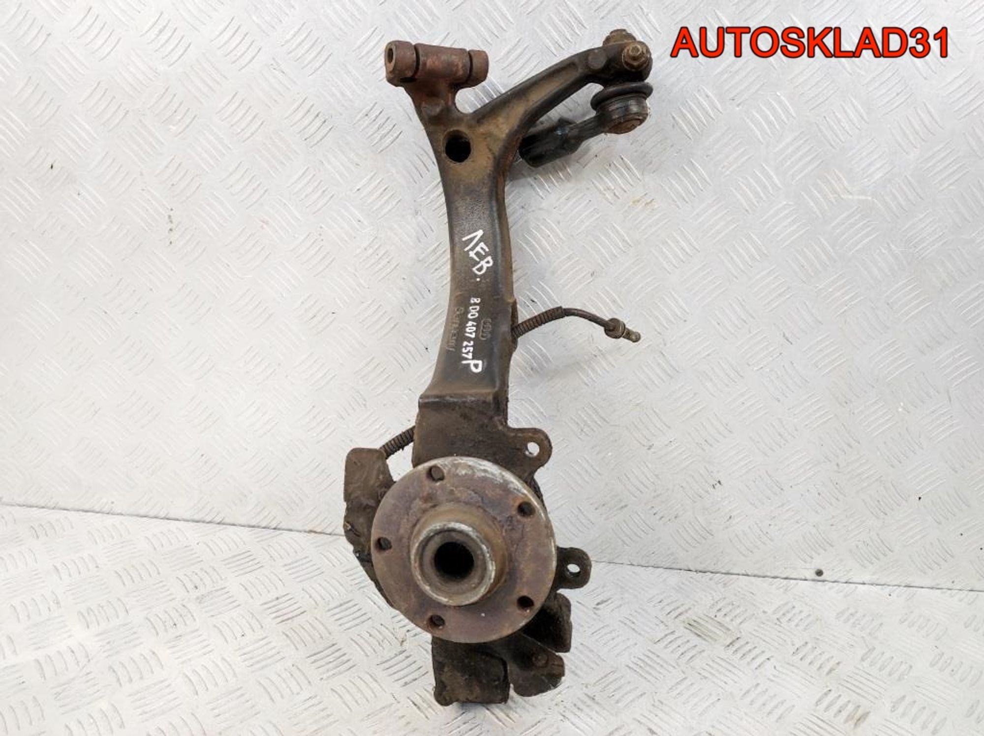 Кулак передний левый VW Passat B5 8D0407257P, 1200 рублей, Дубовое