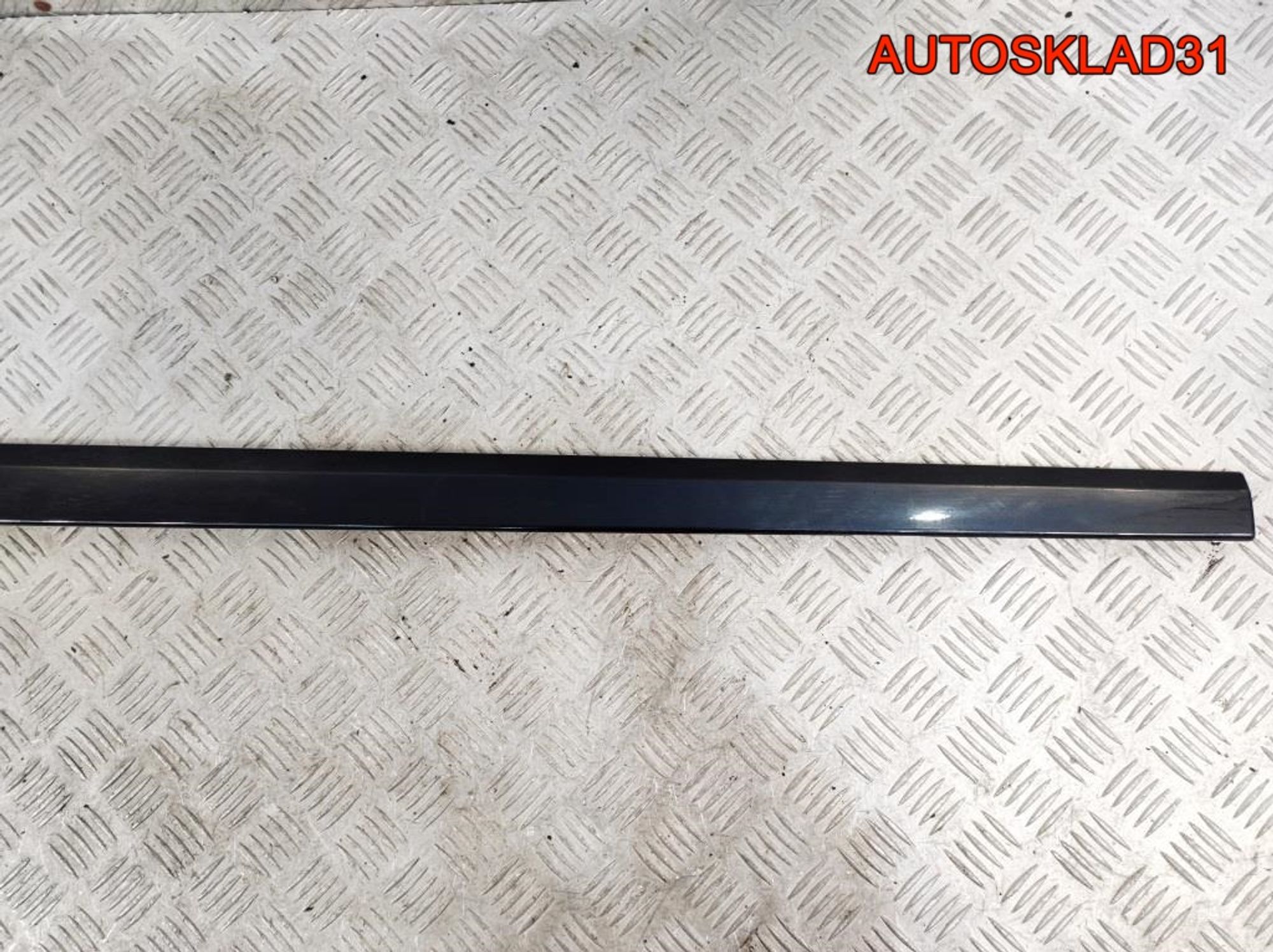 Молдинг передней правой двери Mercedes W211 A2116901062, 1400 рублей, Дубовое