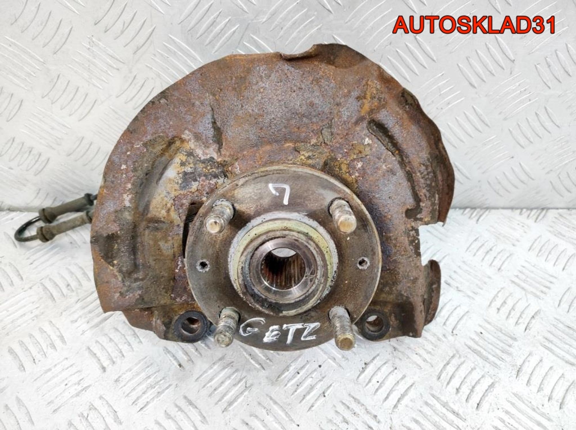 Кулак поворотный передний левый в сборе Hyundai Getz 517151C110, 4500 рублей, Дубовое