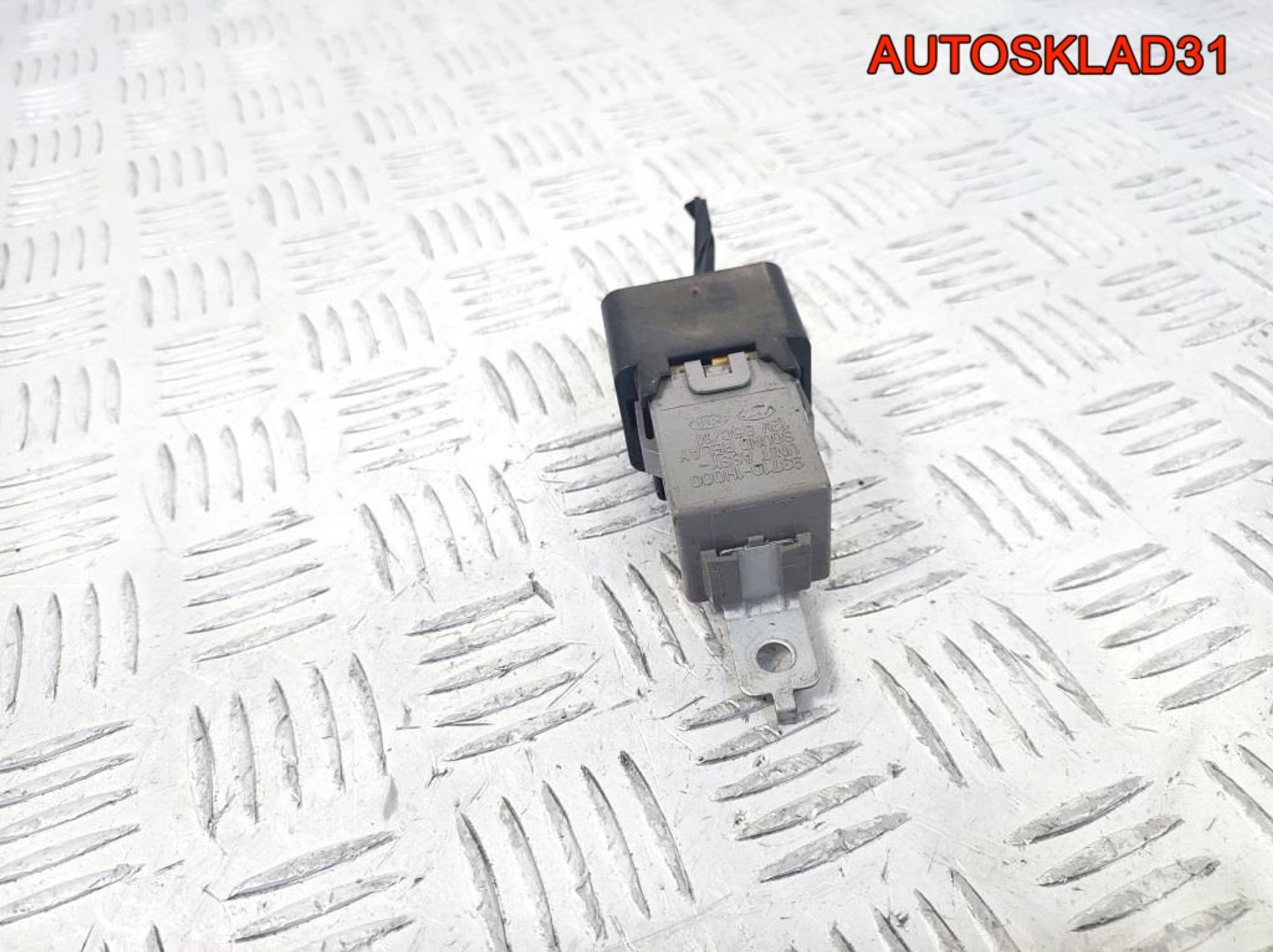 Реле обогрева сидений Kia Ceed 937101H000, 500 рублей, Дубовое