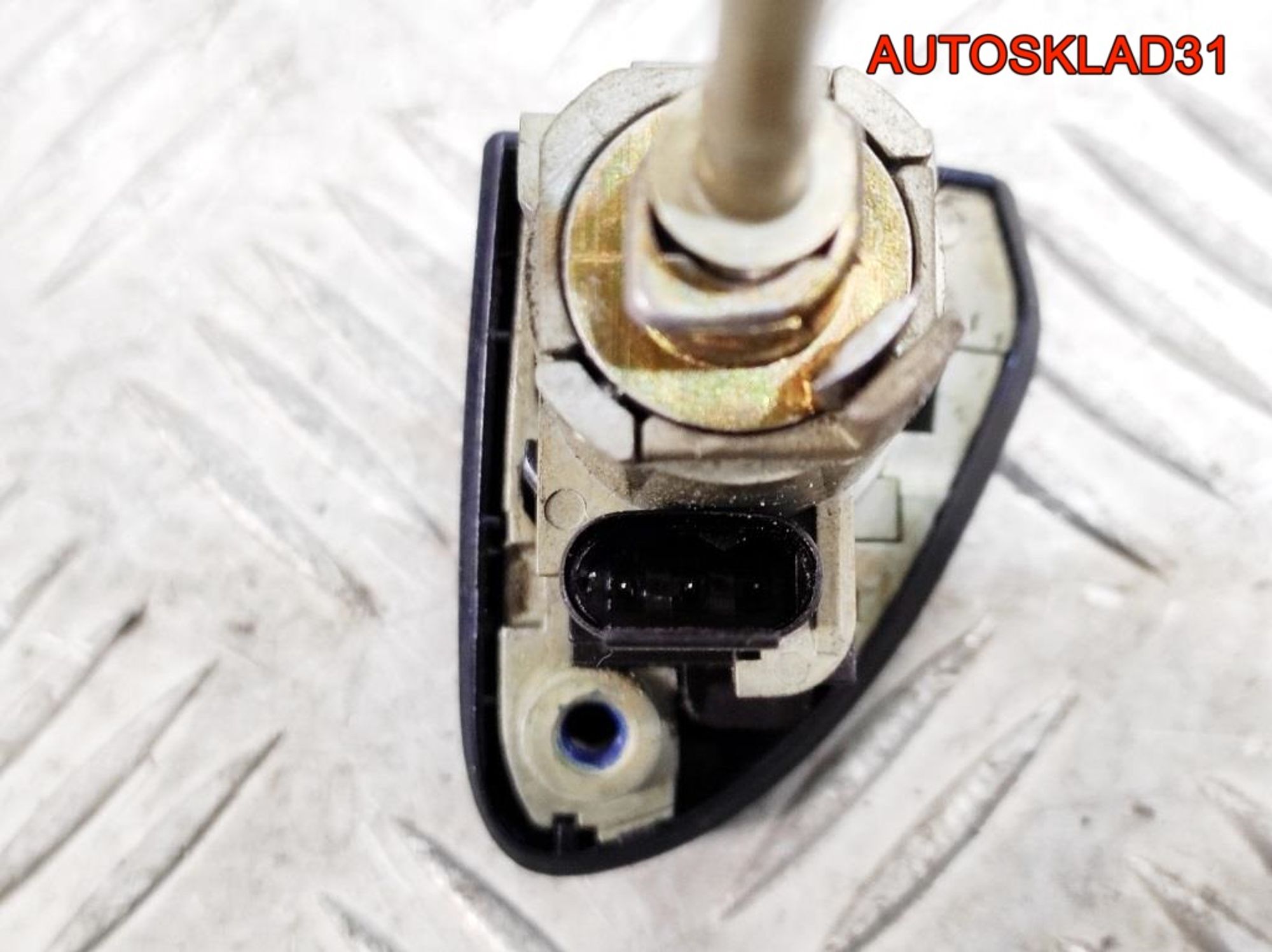 Вставка замка двери левая Mercedes W211 A2037602377, 3600 рублей, Дубовое