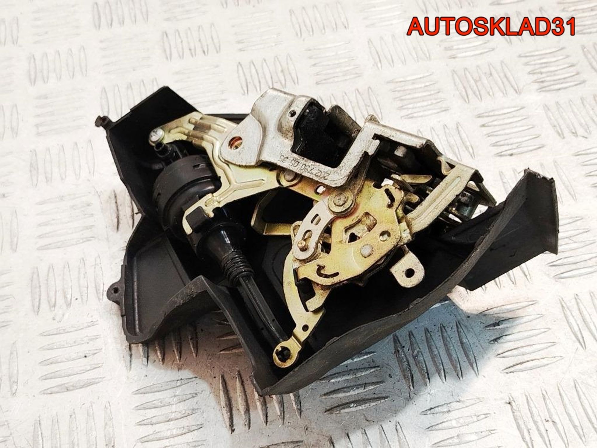 Замок двери задней левой Mercedes Benz W210 A2027300535, 1500 рублей, Дубовое
