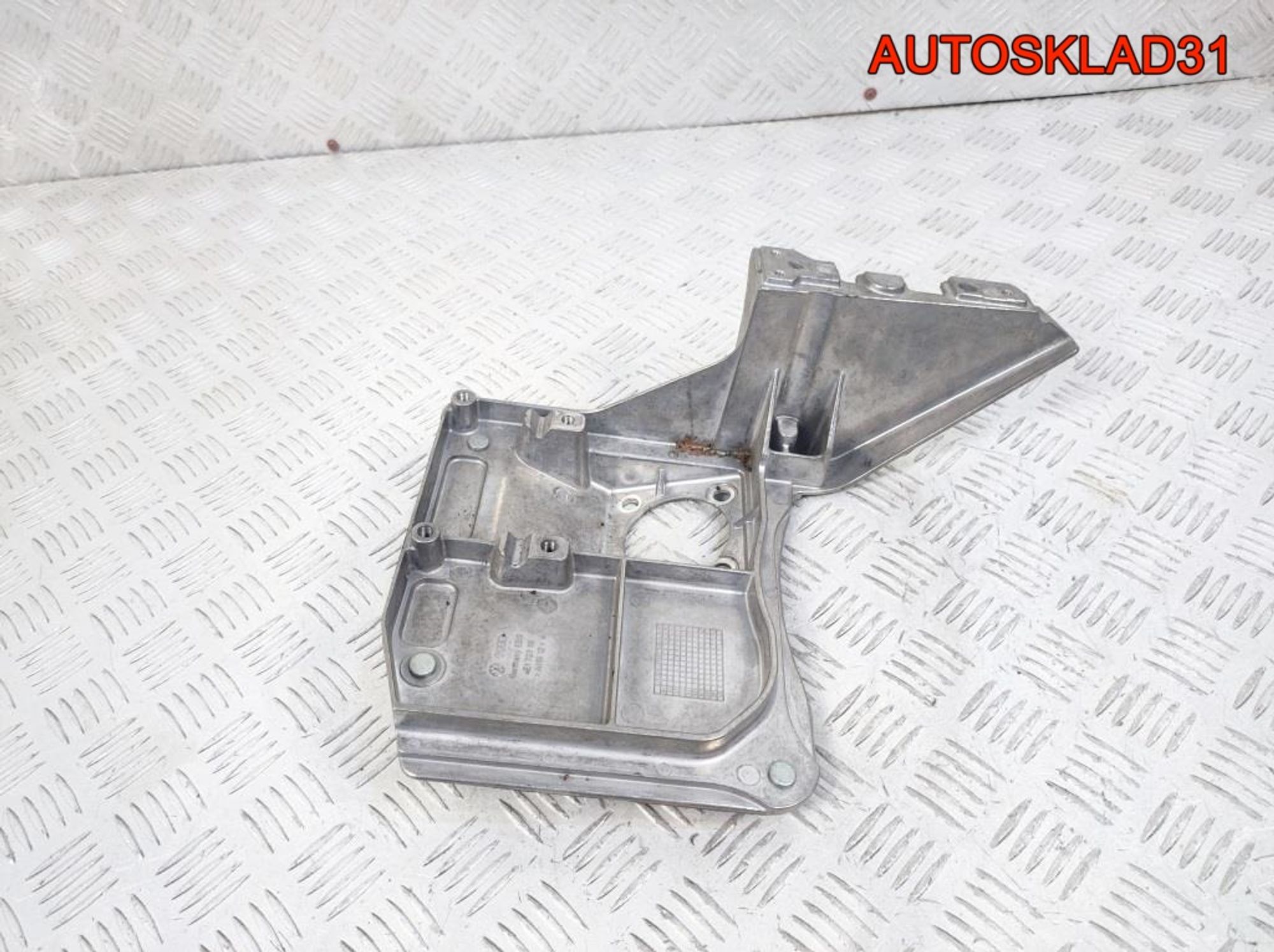 Кронштейн педали газа Audi A8 D3 4E1723111, 900 рублей, Дубовое