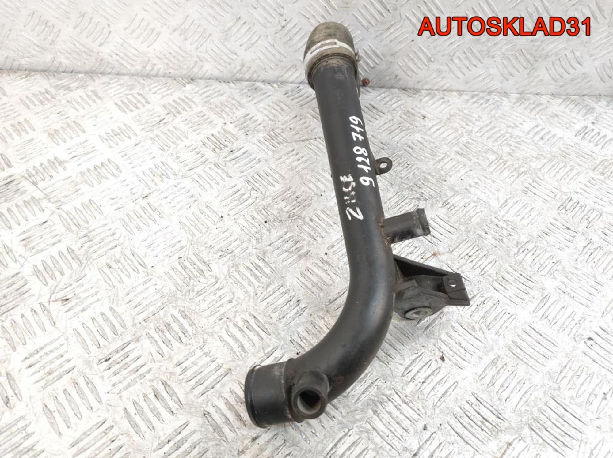 Трубка системы охлаждения Opel Astra G 1,6 Z16SE Бензин 9128719, 1000 рублей, Дубовое