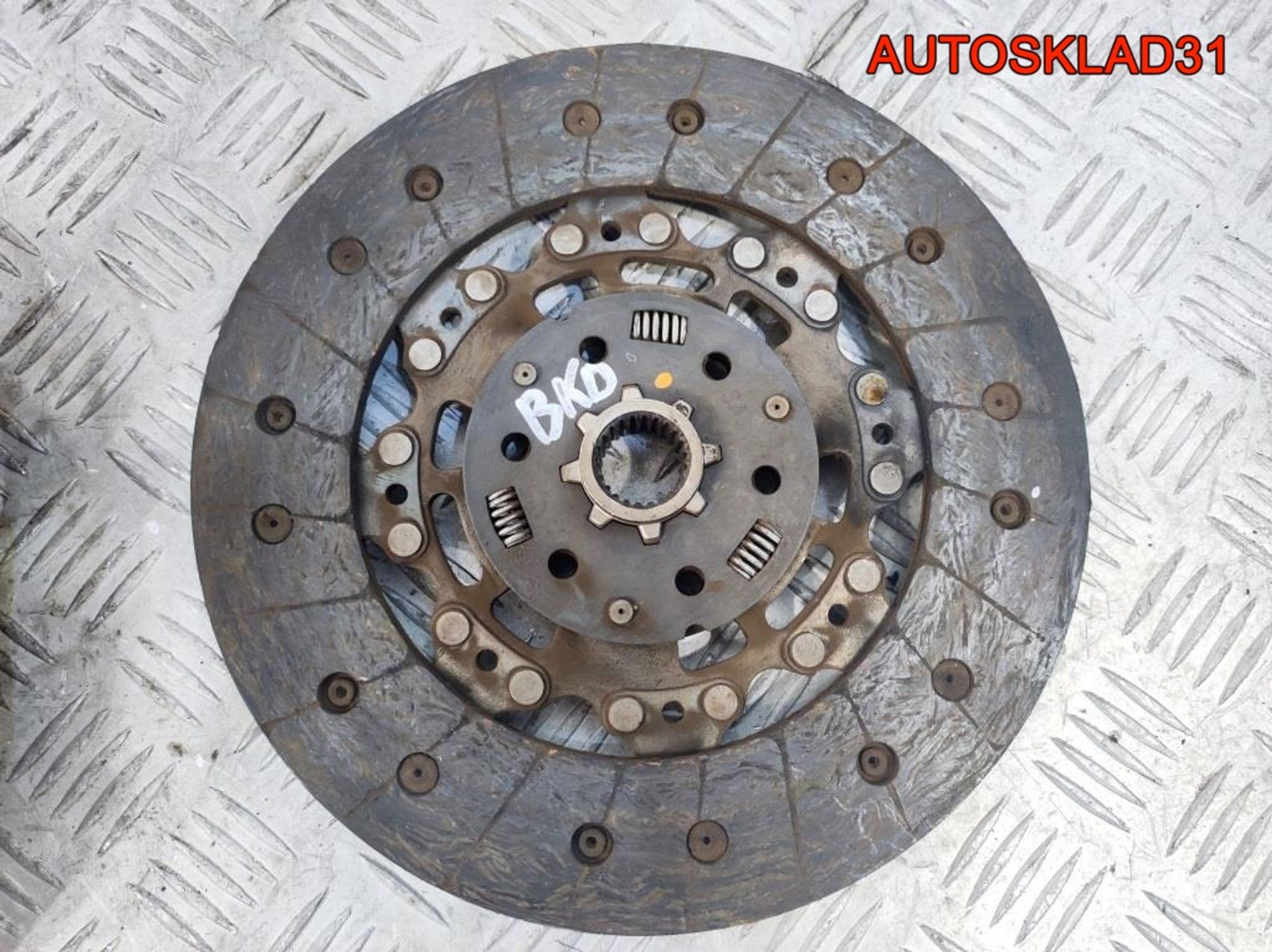 Комплект сцепления VW Passat B6 2.0 BKD 03G141025H, 2500 рублей, Дубовое