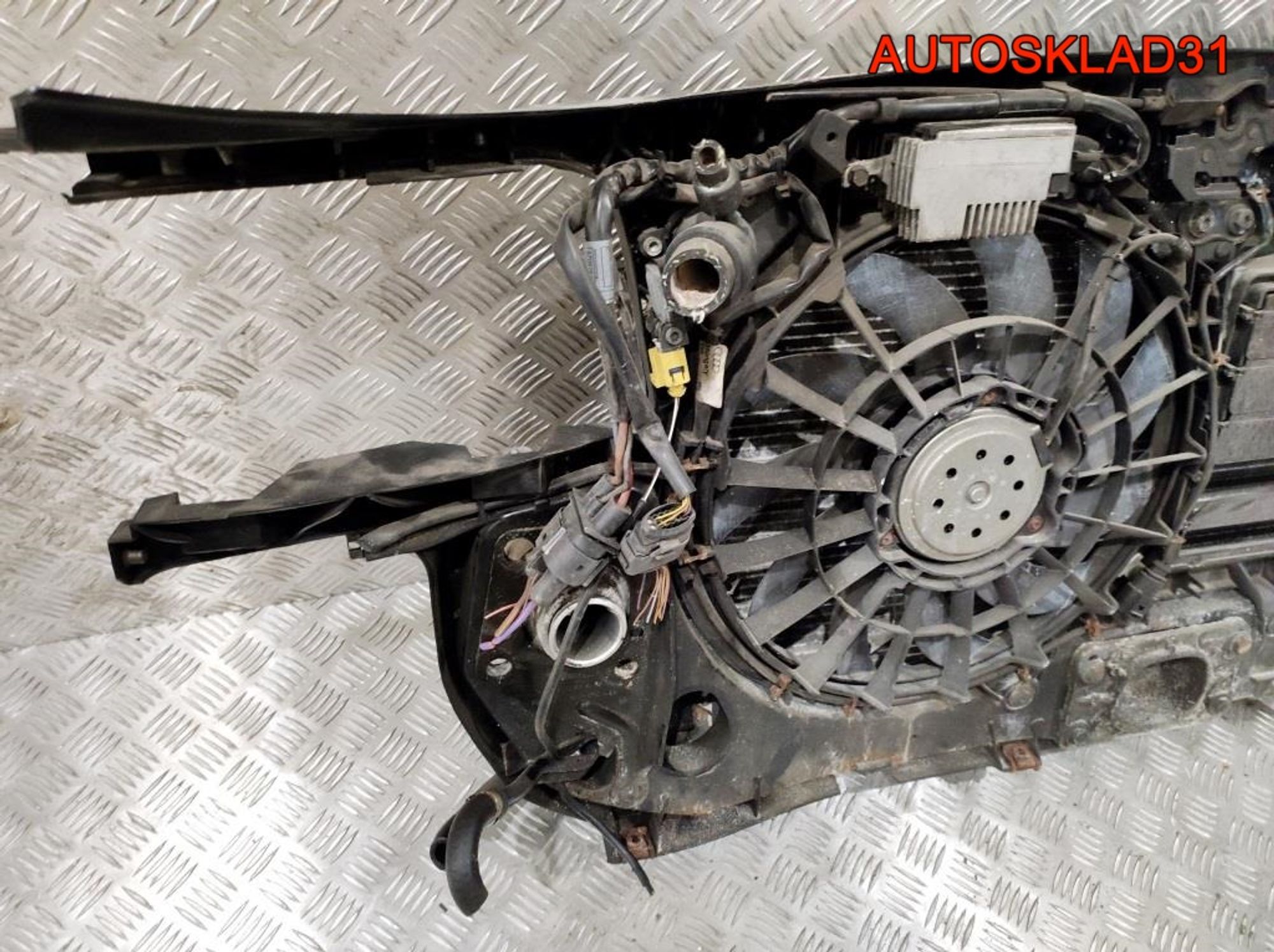 Панель передняя в сборе Audi A4 B6 2,4 Бензин (Р), 20000 рублей, Дубовое